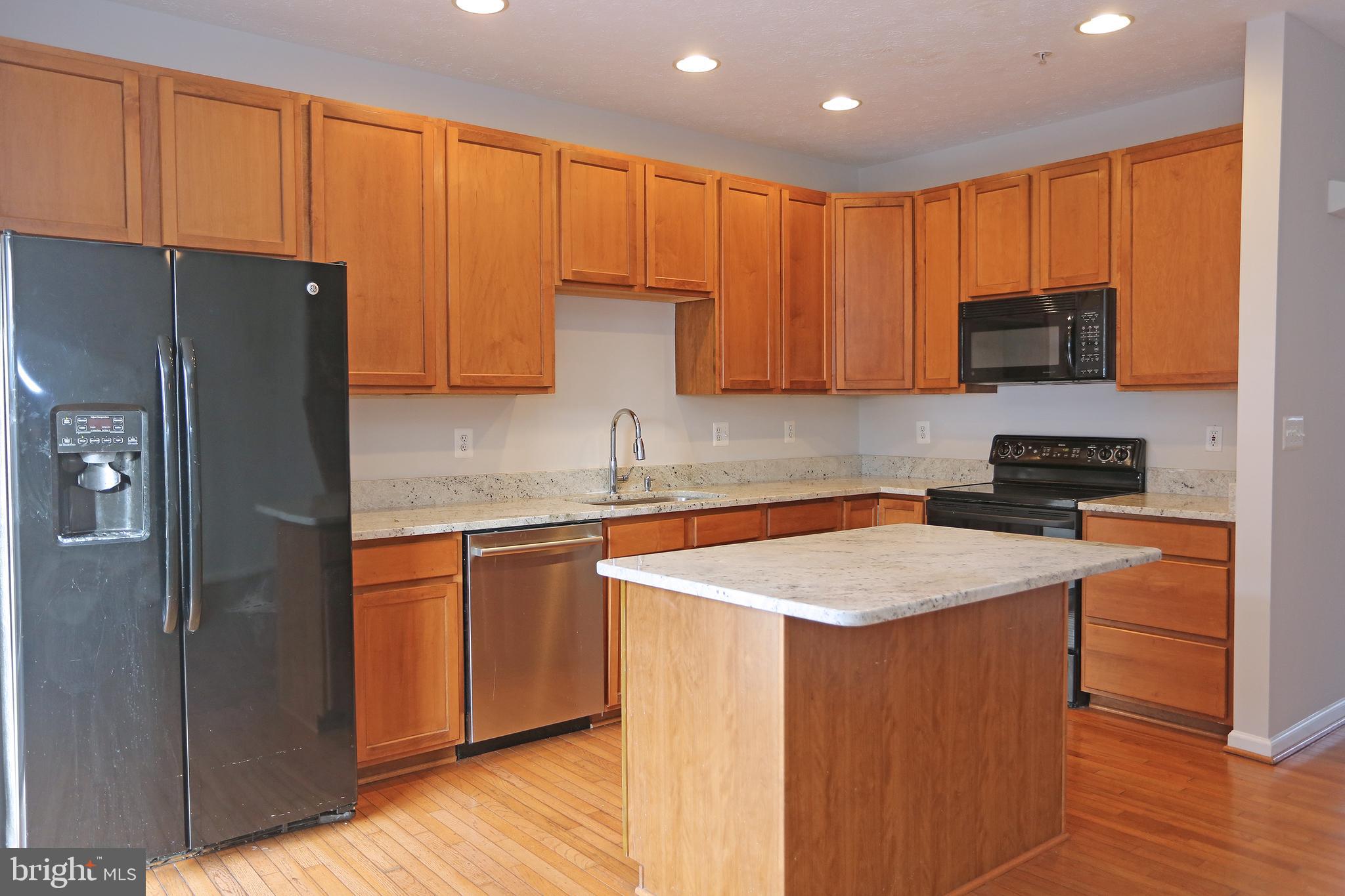 EATON SQUARE - Residential