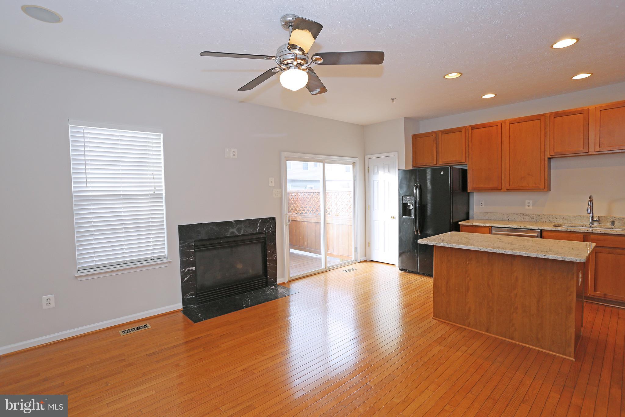 EATON SQUARE - Residential