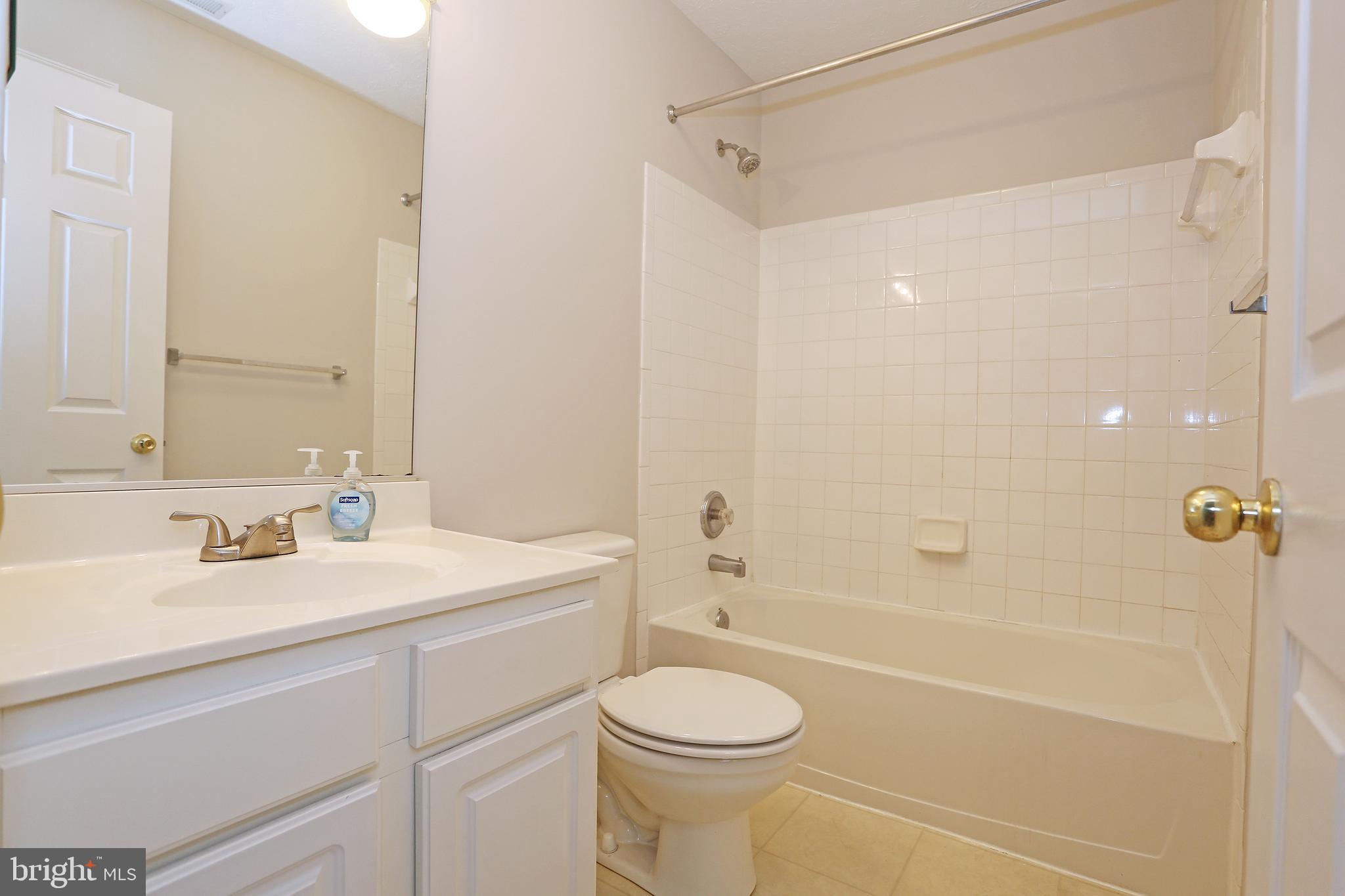 EATON SQUARE - Residential