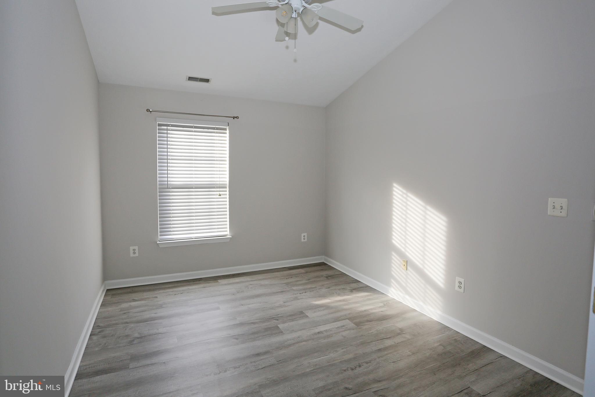 EATON SQUARE - Residential