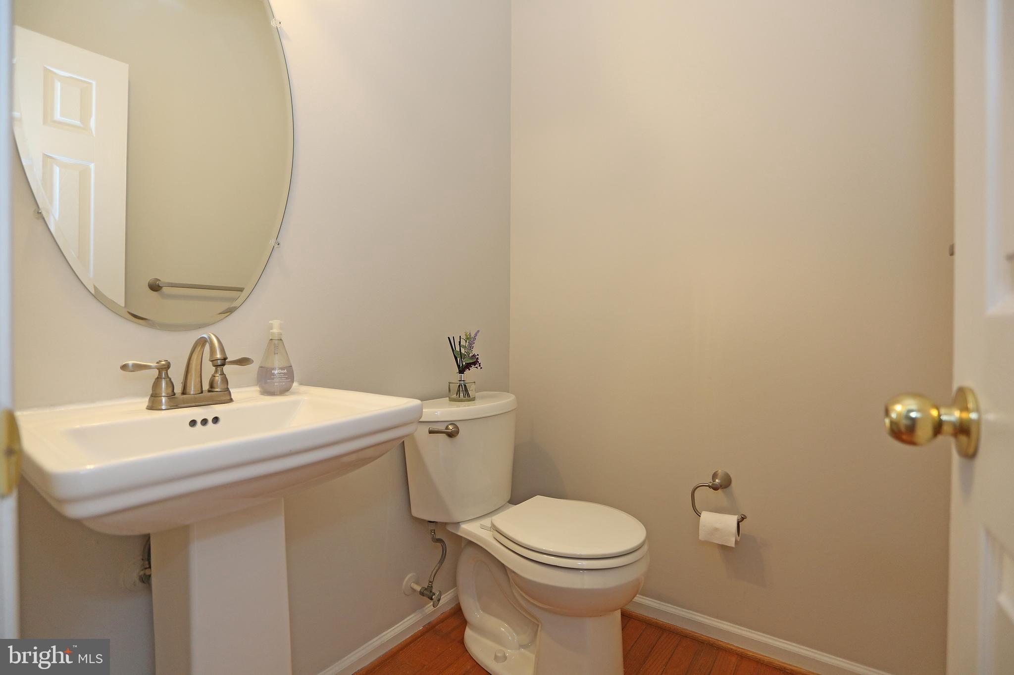 EATON SQUARE - Residential