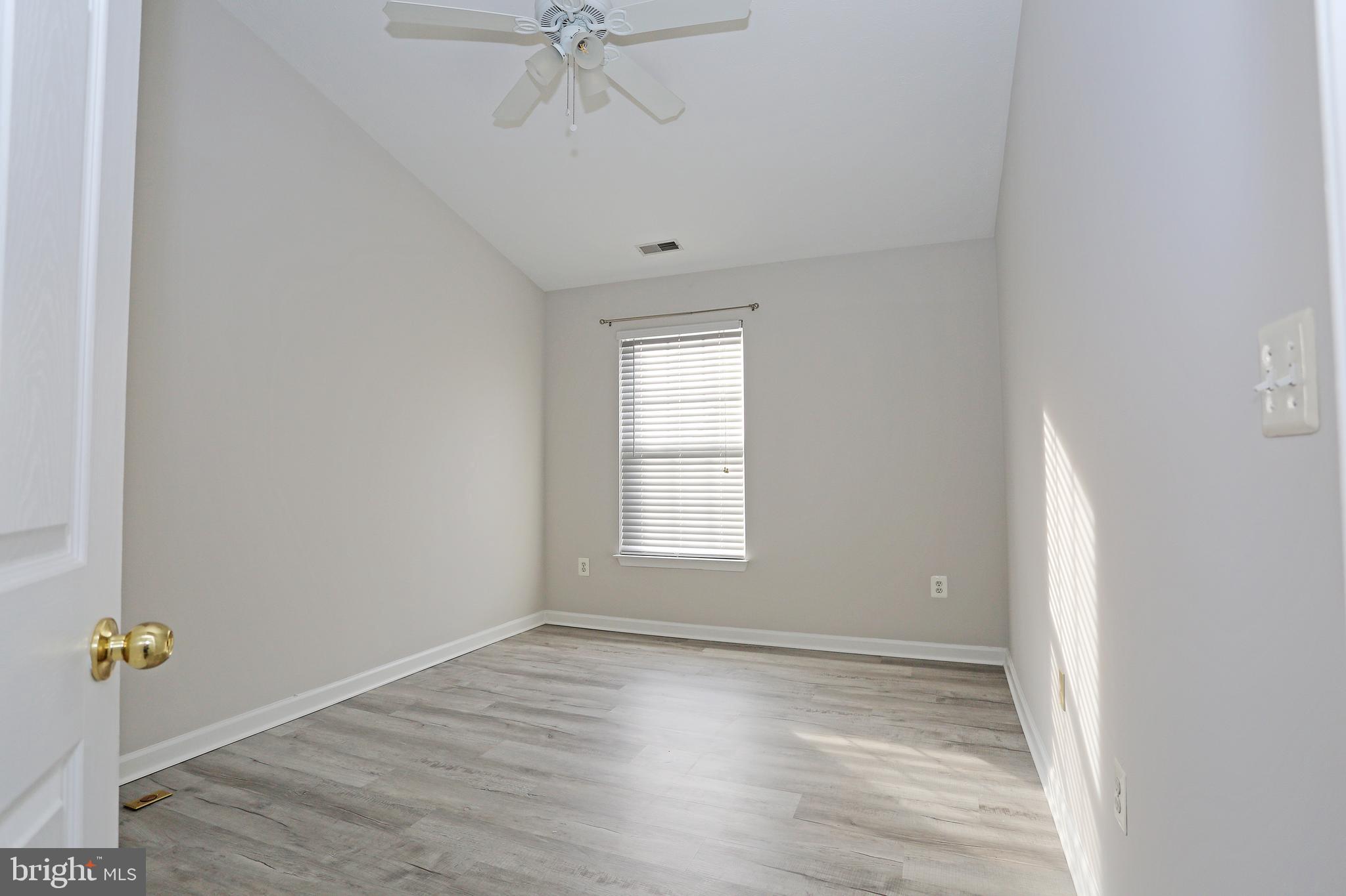 EATON SQUARE - Residential