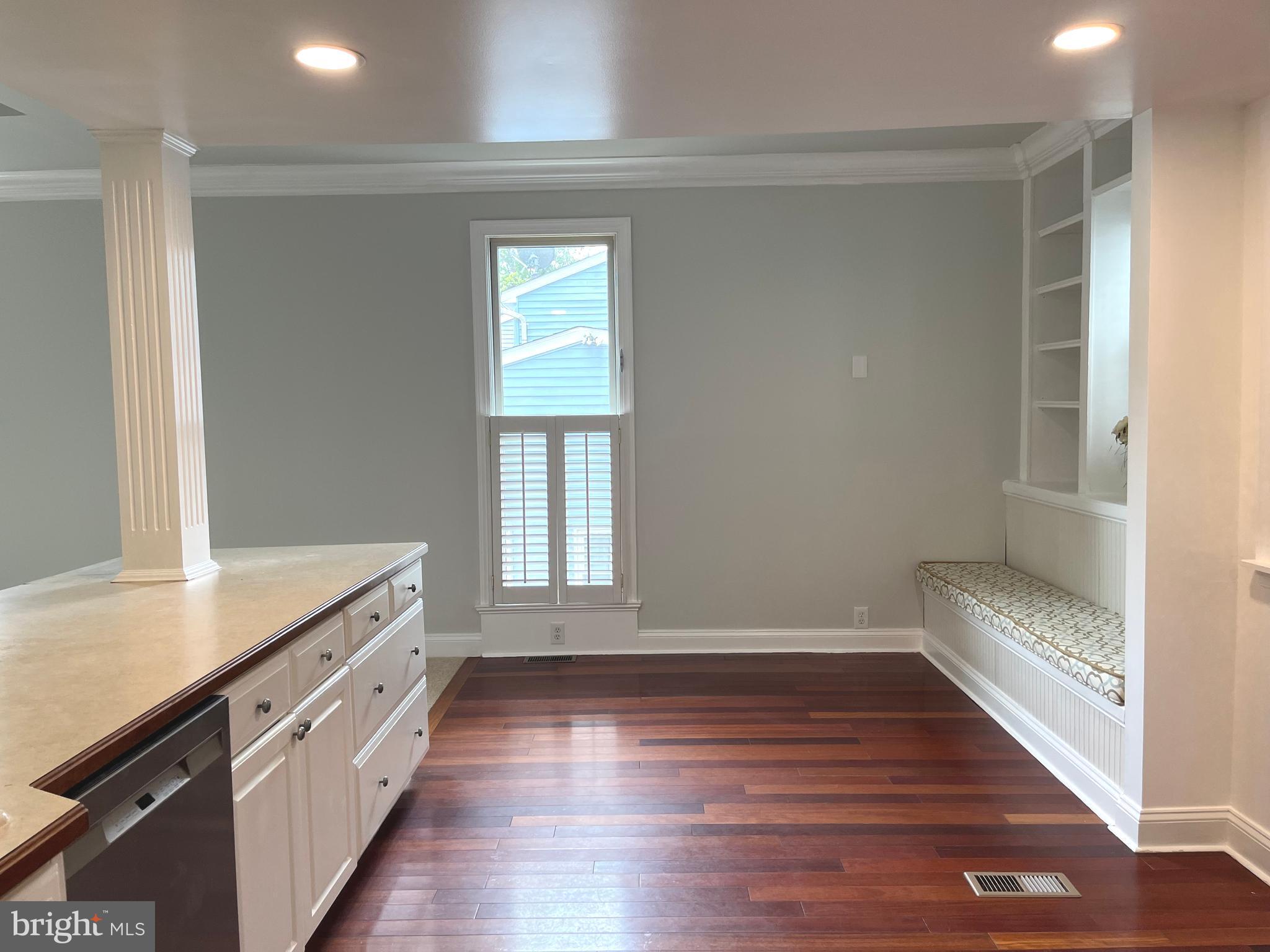 MCKINSEY WOODS - Residential