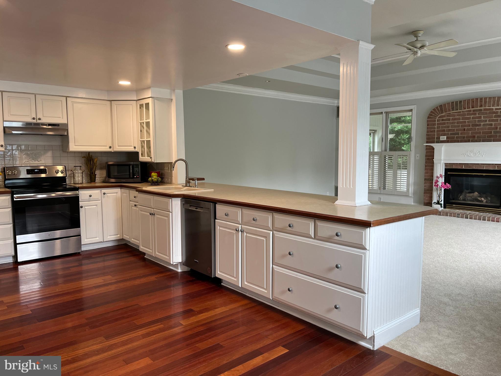 MCKINSEY WOODS - Residential