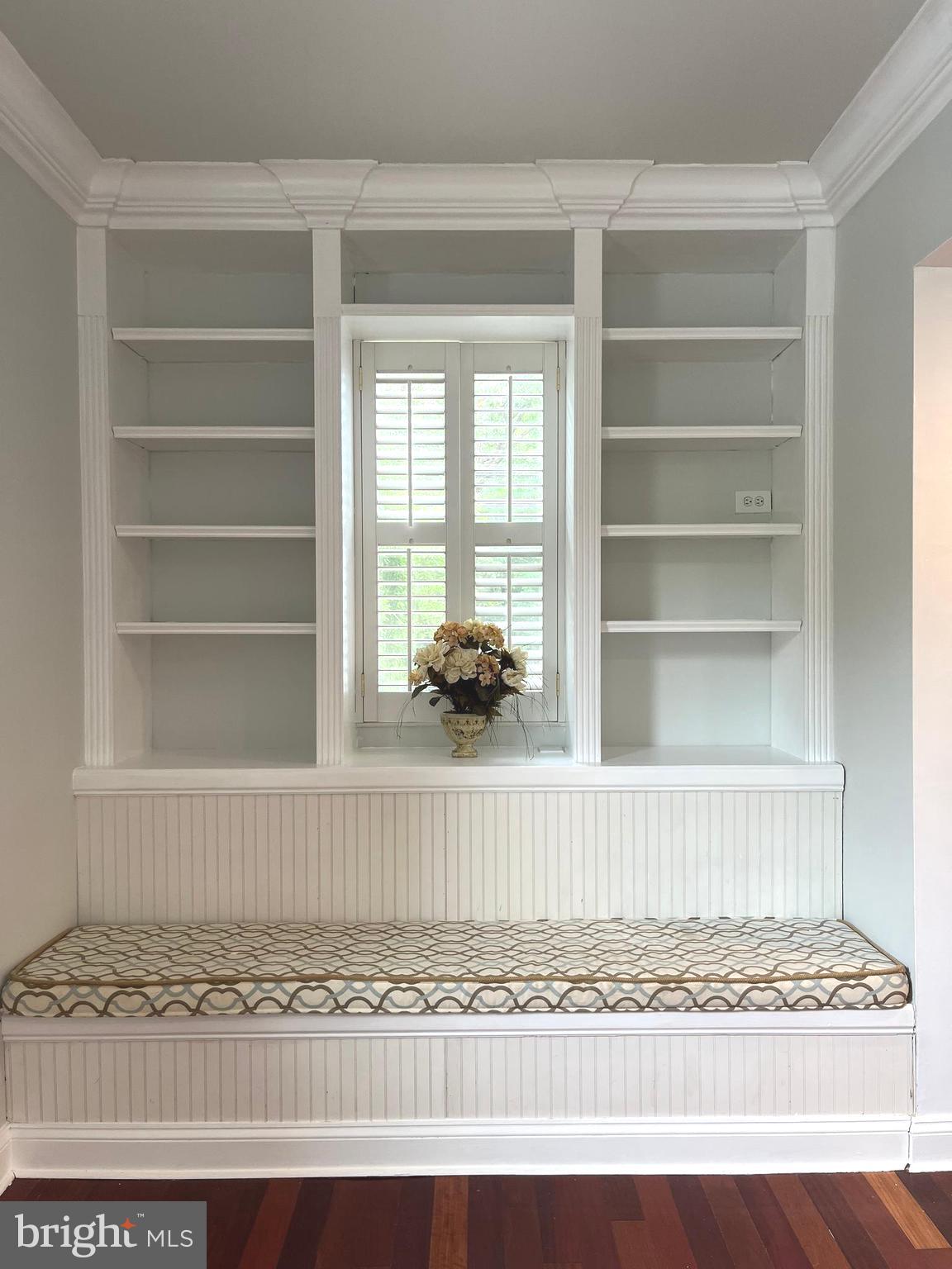 MCKINSEY WOODS - Residential