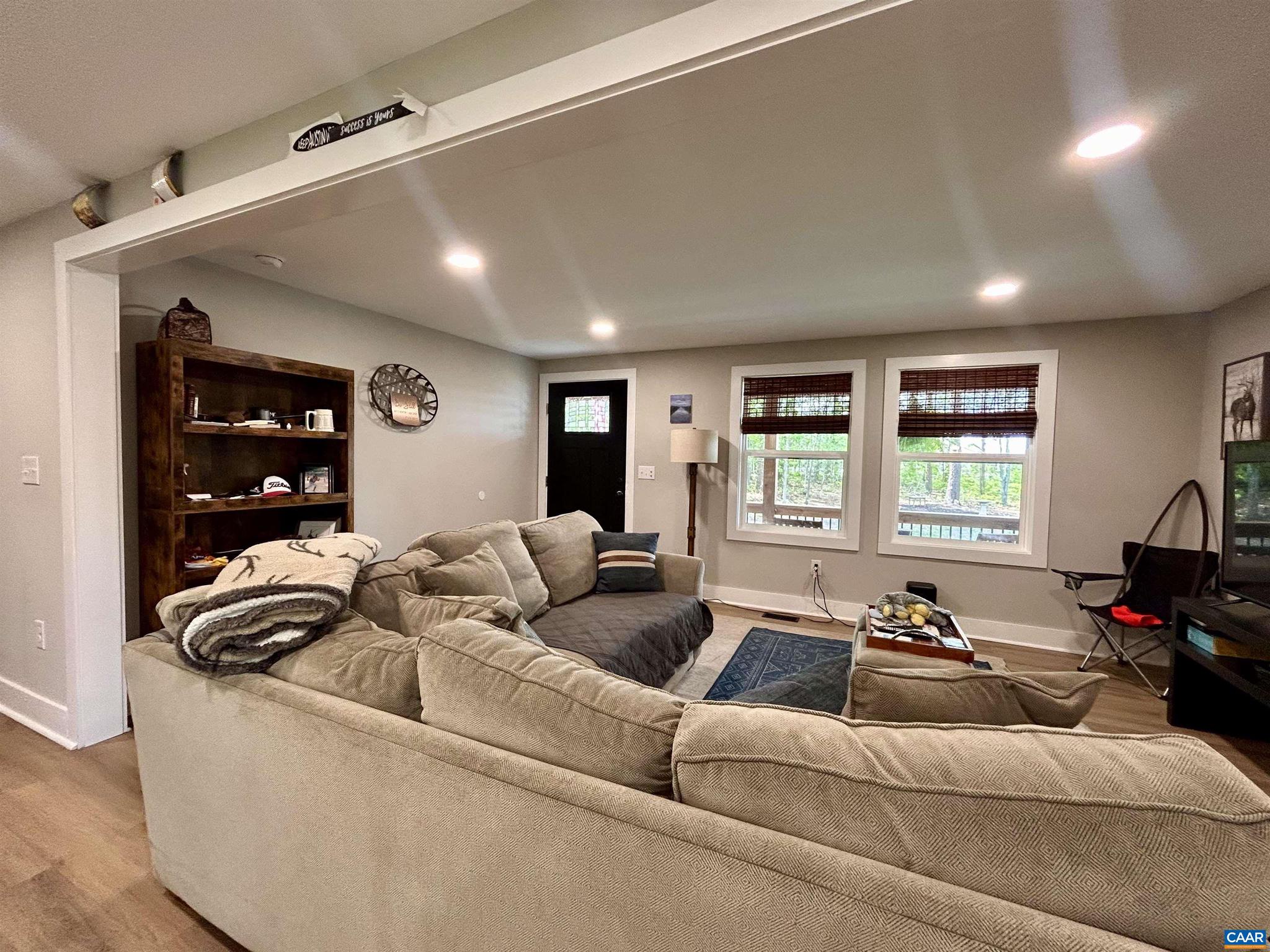 UNKNOWN - Residential Lease