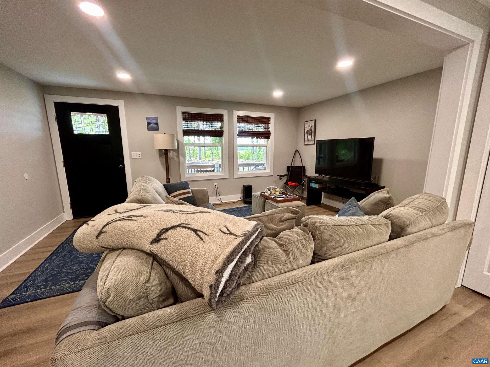 UNKNOWN - Residential Lease