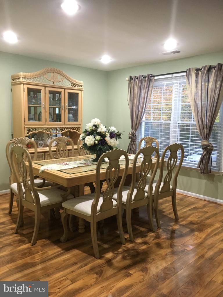 WOODWALK - Residential Lease