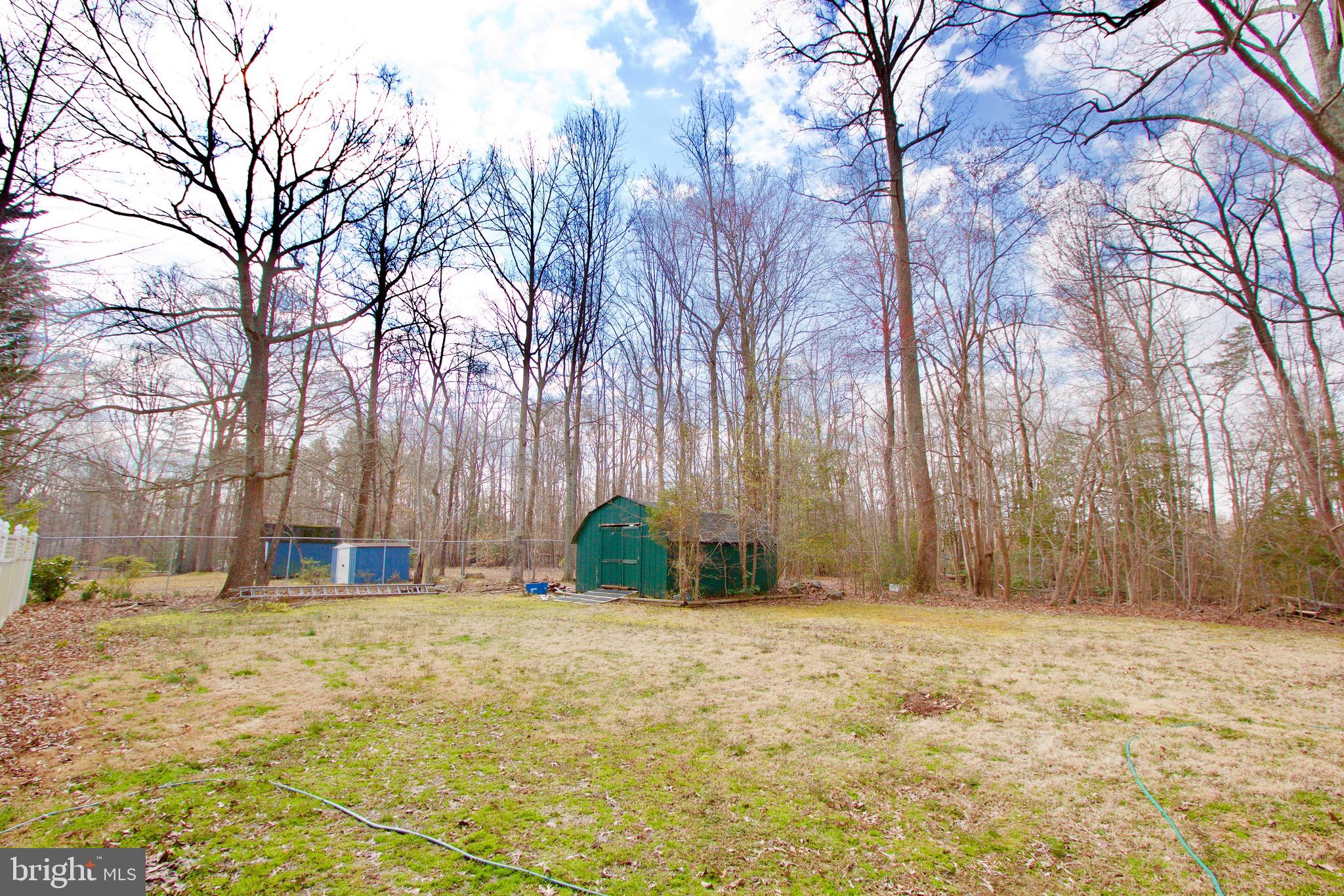 BEVERLY ESTATES - Residential Lease