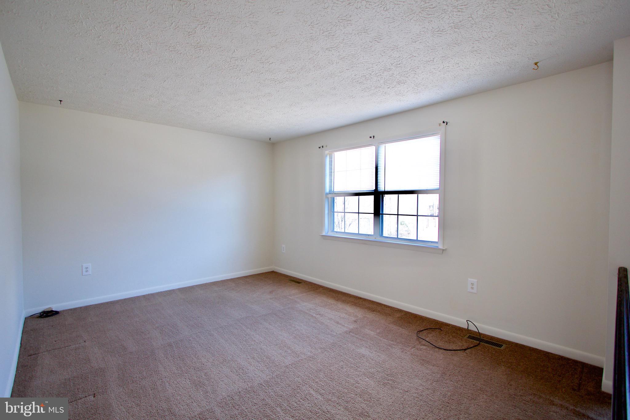 BEVERLY ESTATES - Residential Lease