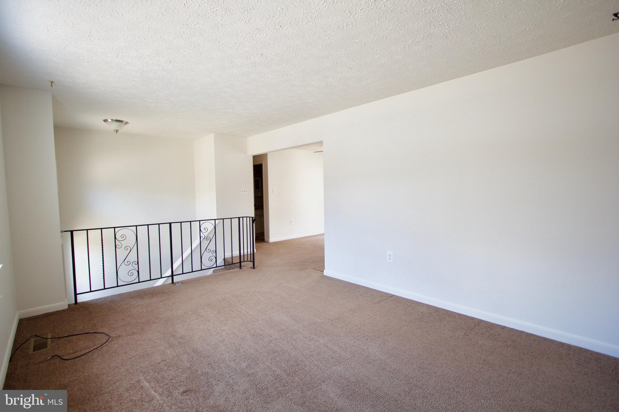 BEVERLY ESTATES - Residential Lease