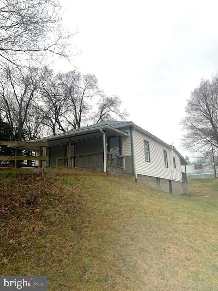 Home is in town and convenient to so many amenities.  Home is in town the MLS would not let me click that button :(