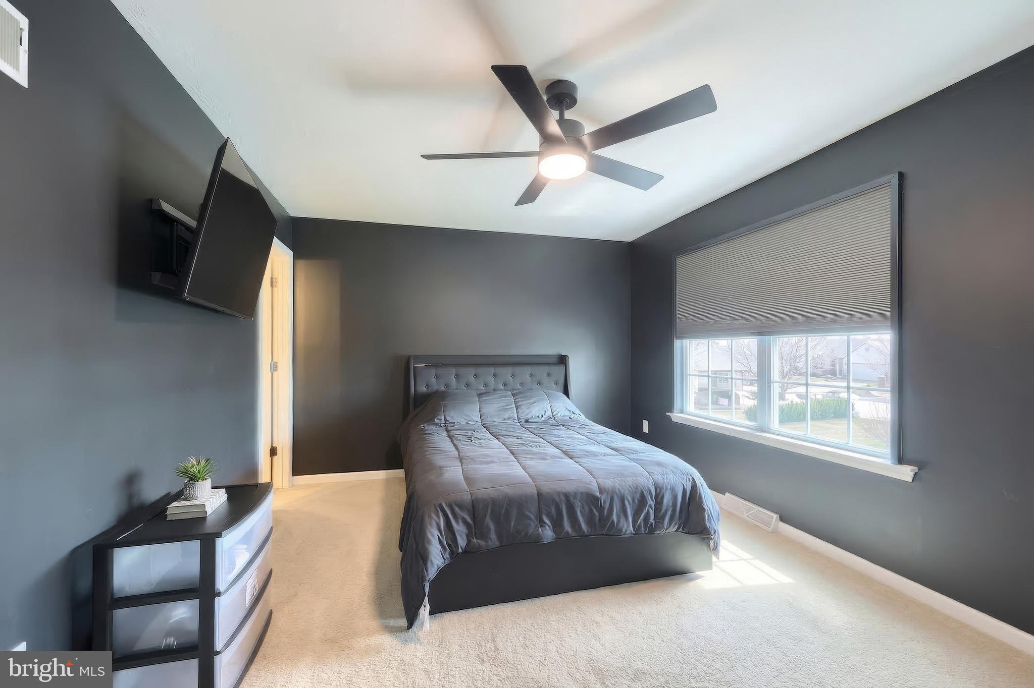 JACKSON HEIGHTS - Residential