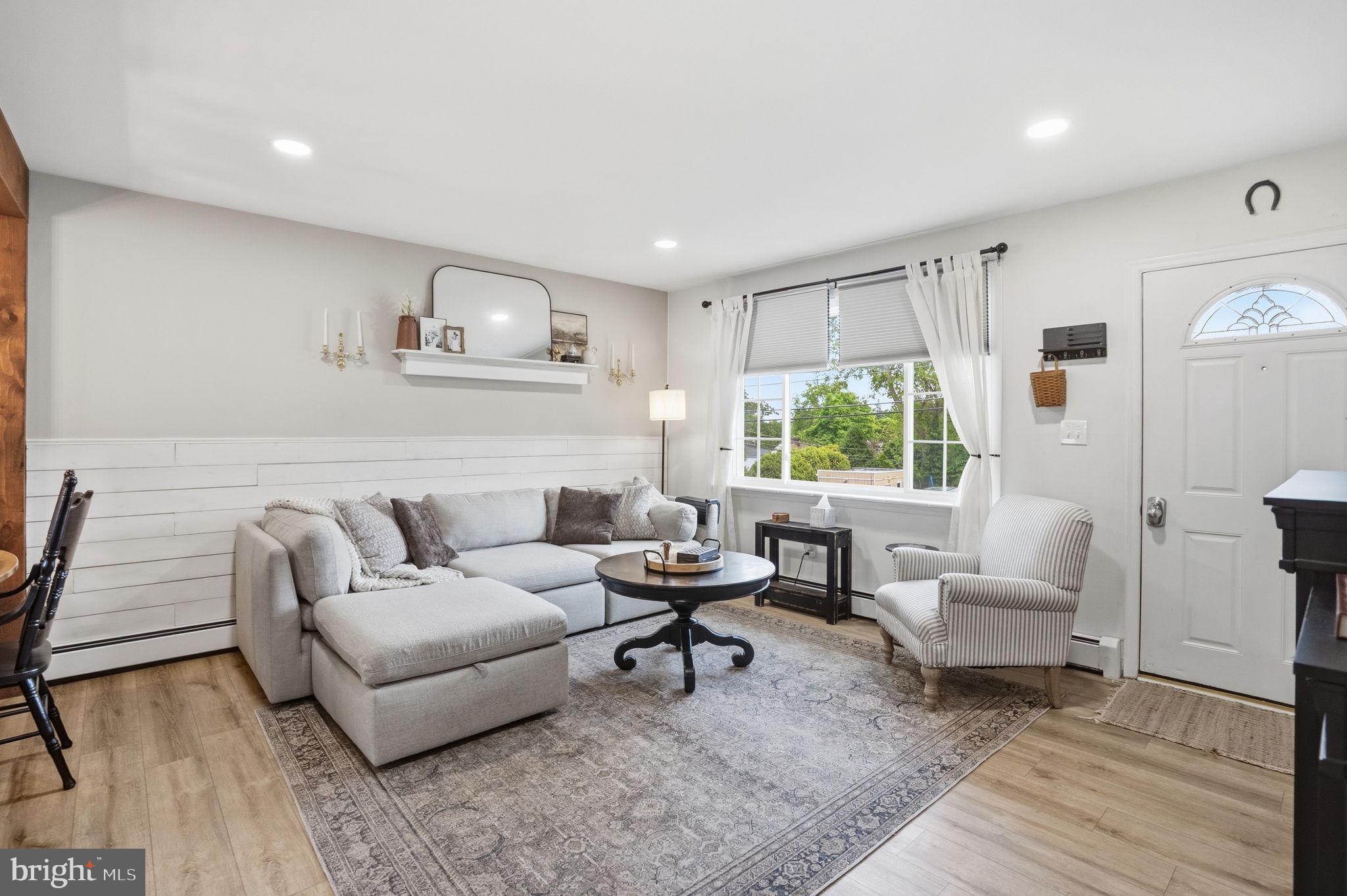 GLENSIDE - Residential