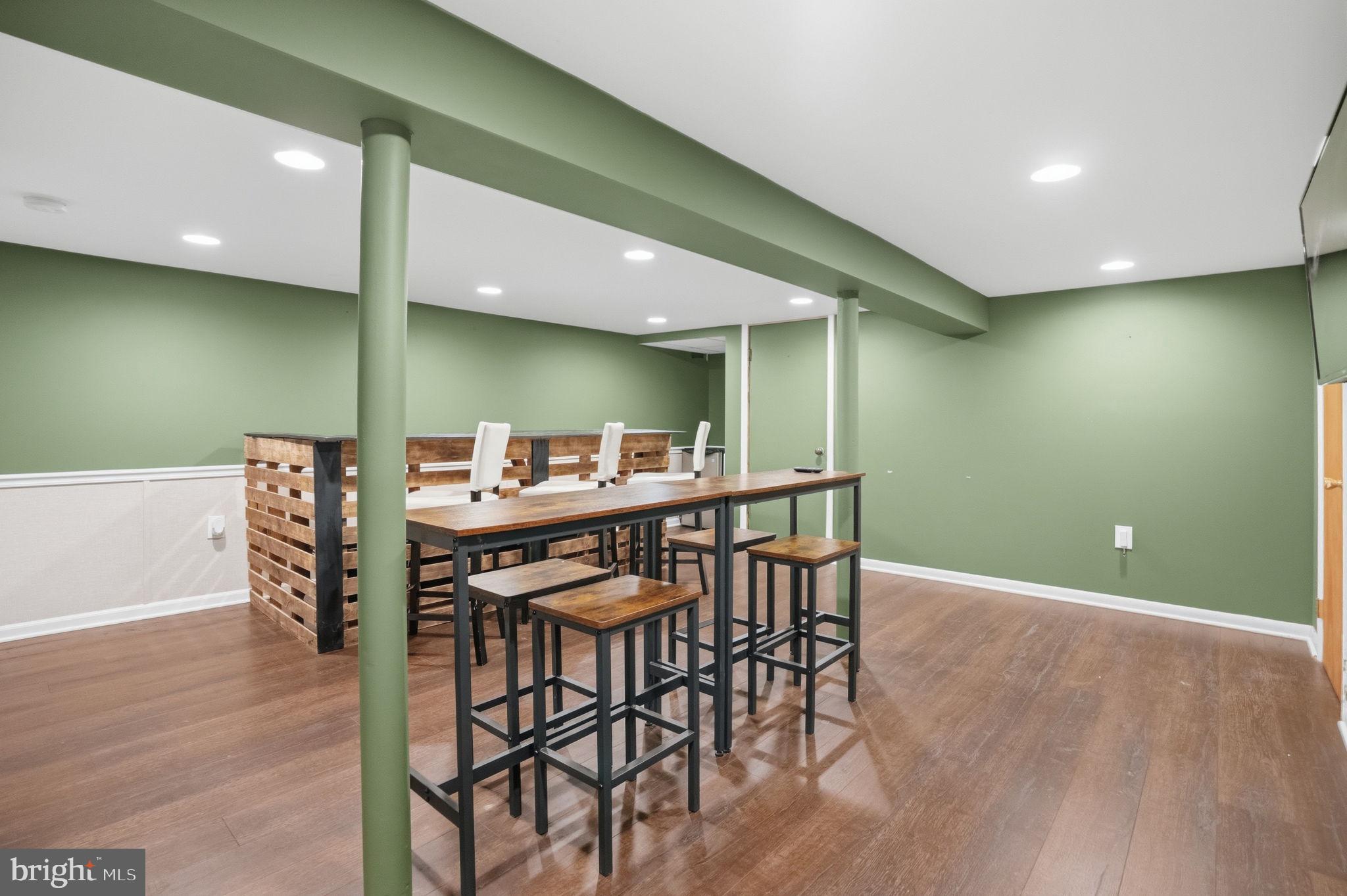 GLENSIDE - Residential