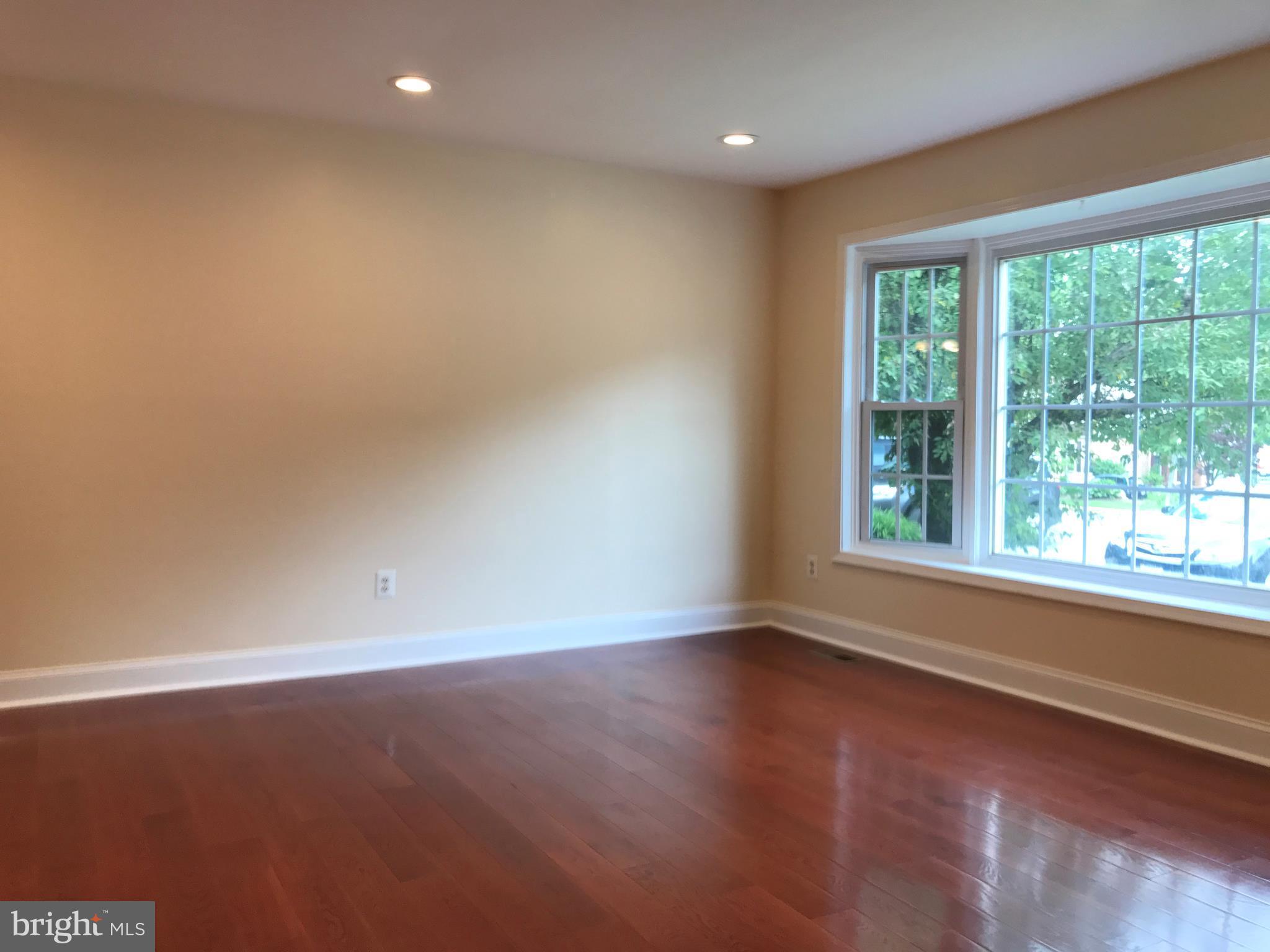 OLD MILL COMMUNITY - Residential