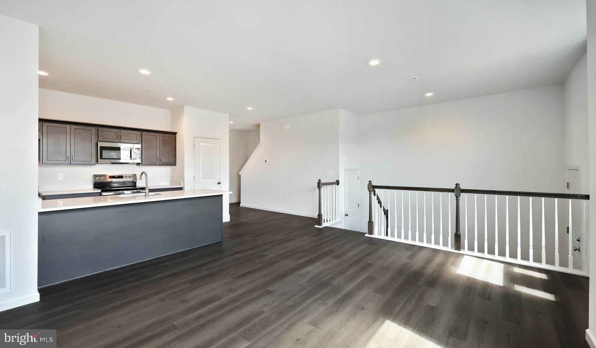 MERIDIAN HEIGHTS - Residential