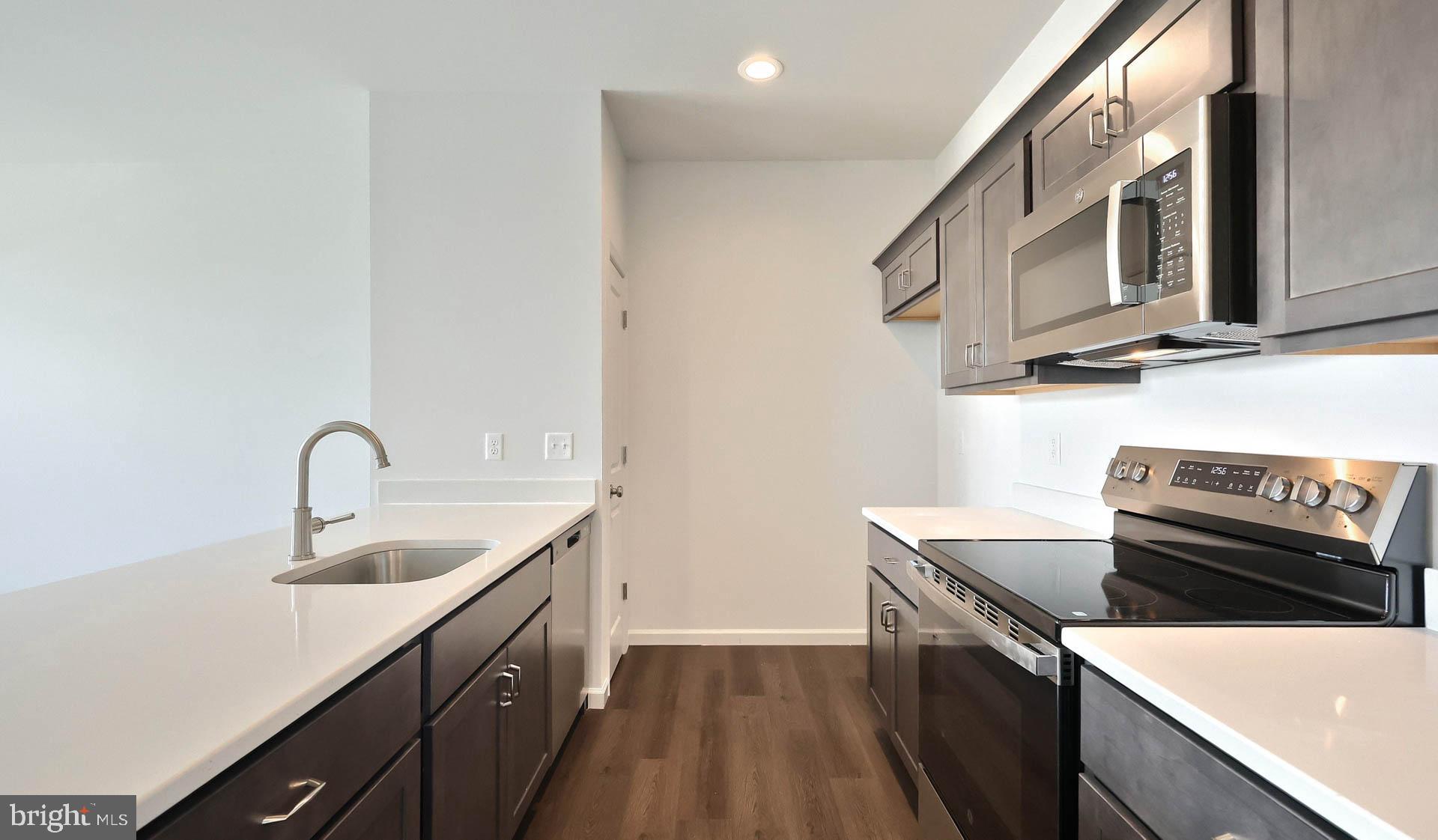 MERIDIAN HEIGHTS - Residential