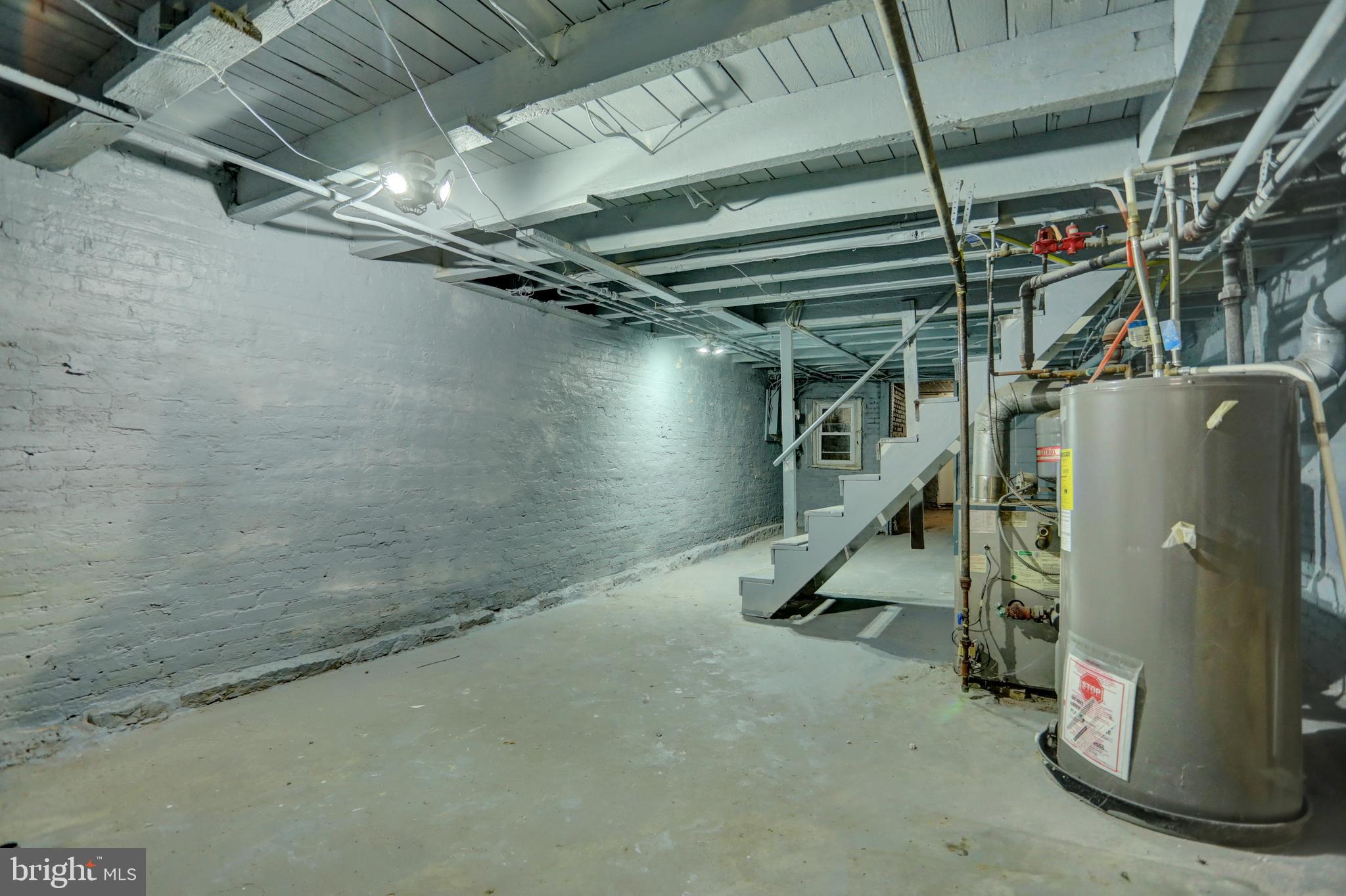 UPTON - Residential Lease