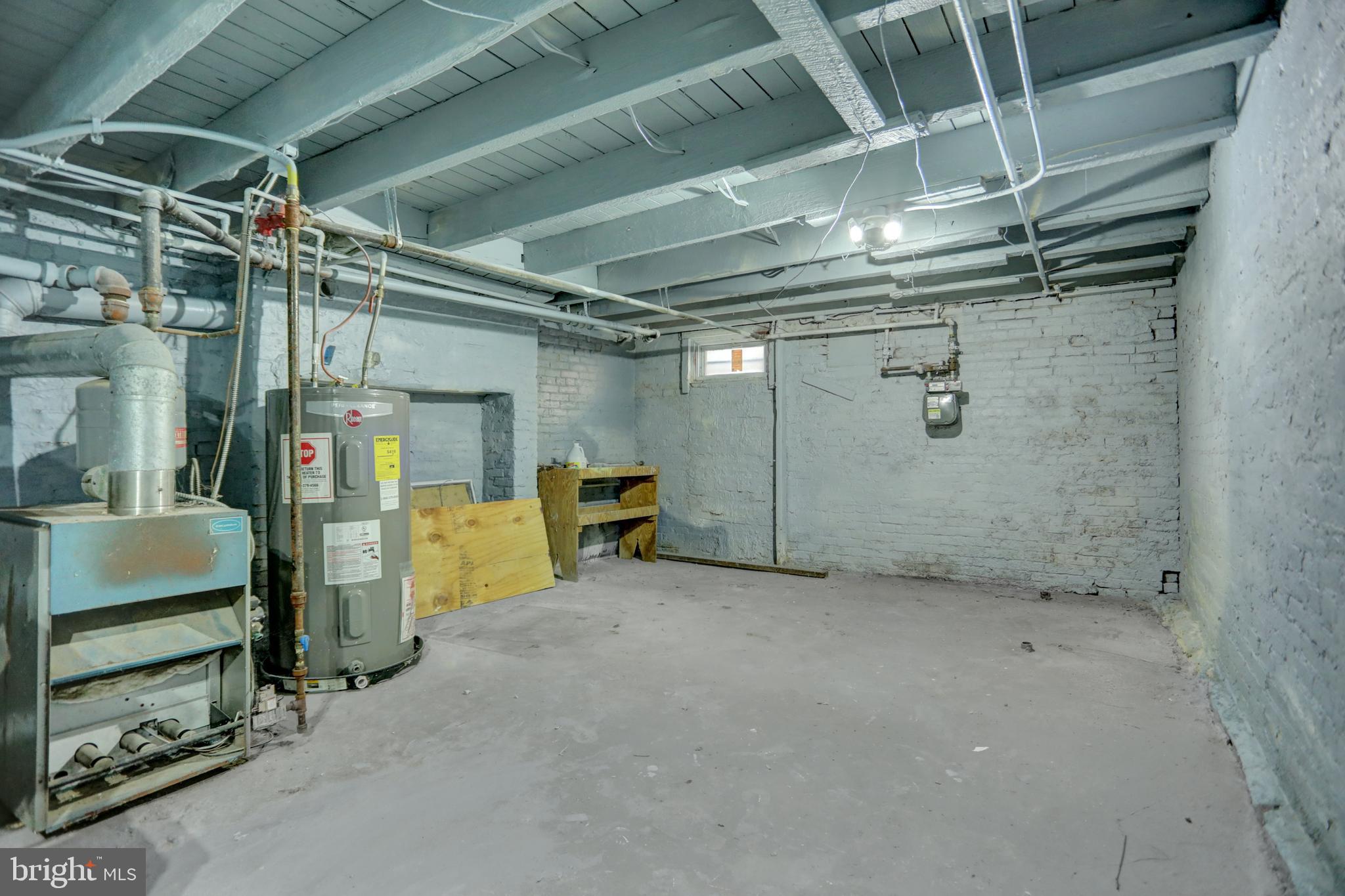 UPTON - Residential Lease