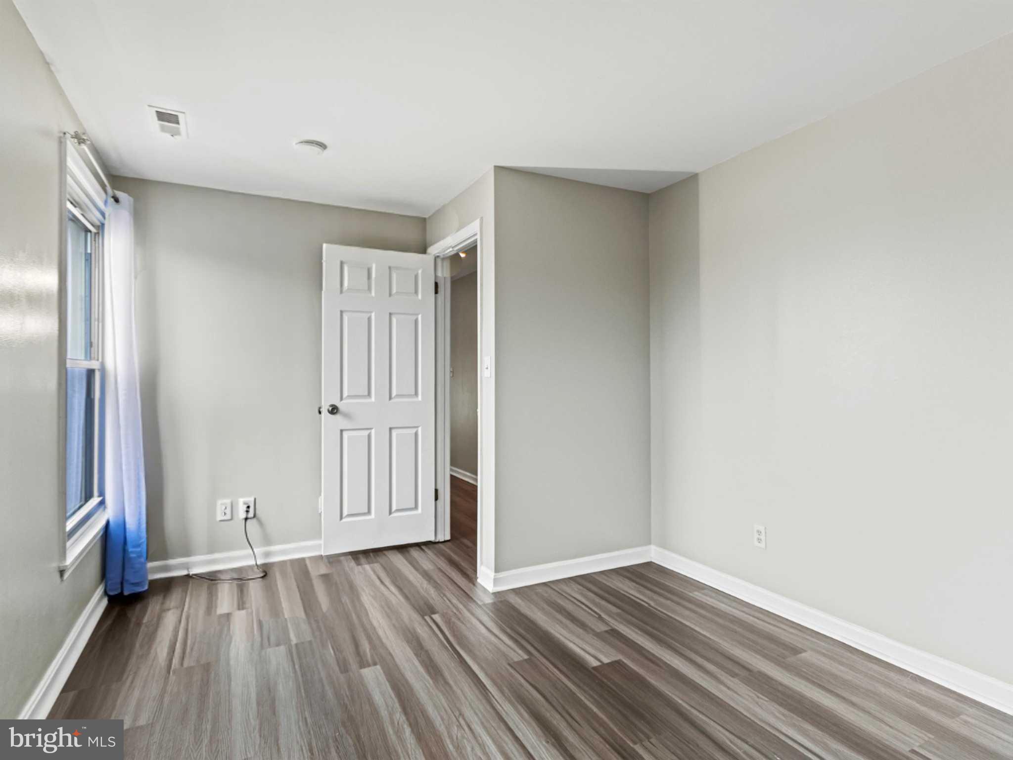 HENRIETTA SQUARE - Residential