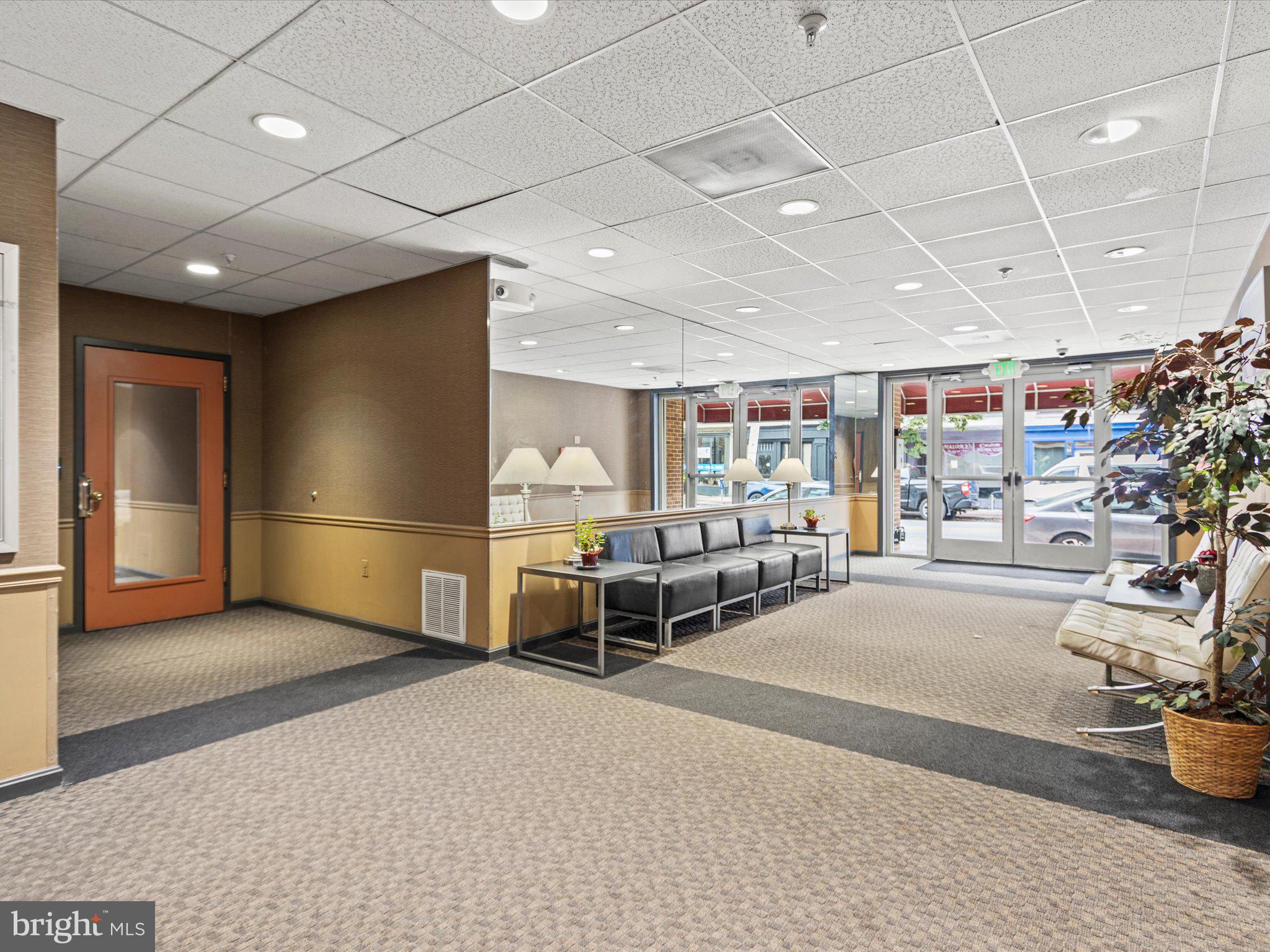 HENRIETTA SQUARE - Residential