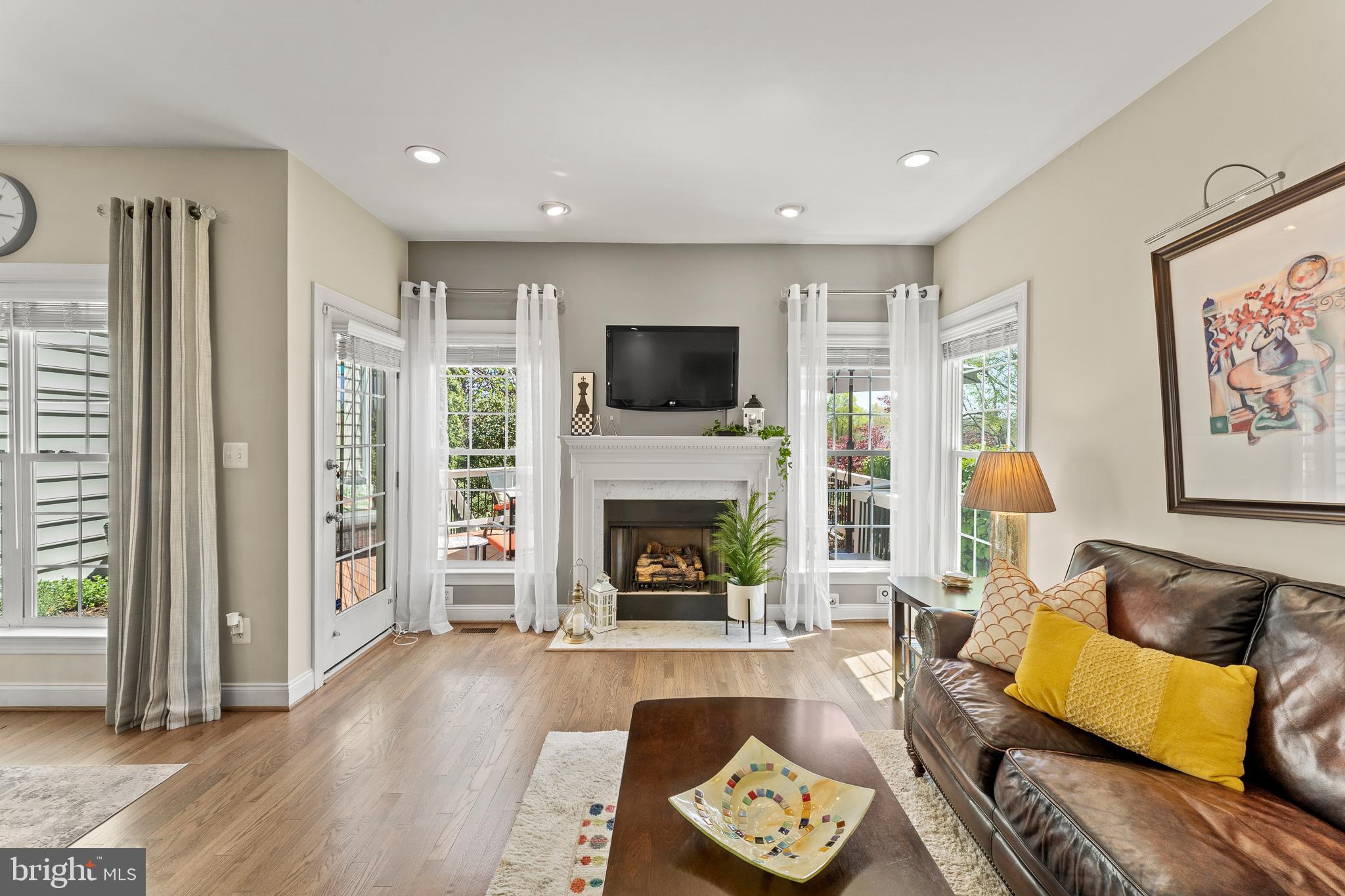 BELMONT COUNTRY CLUB - Residential