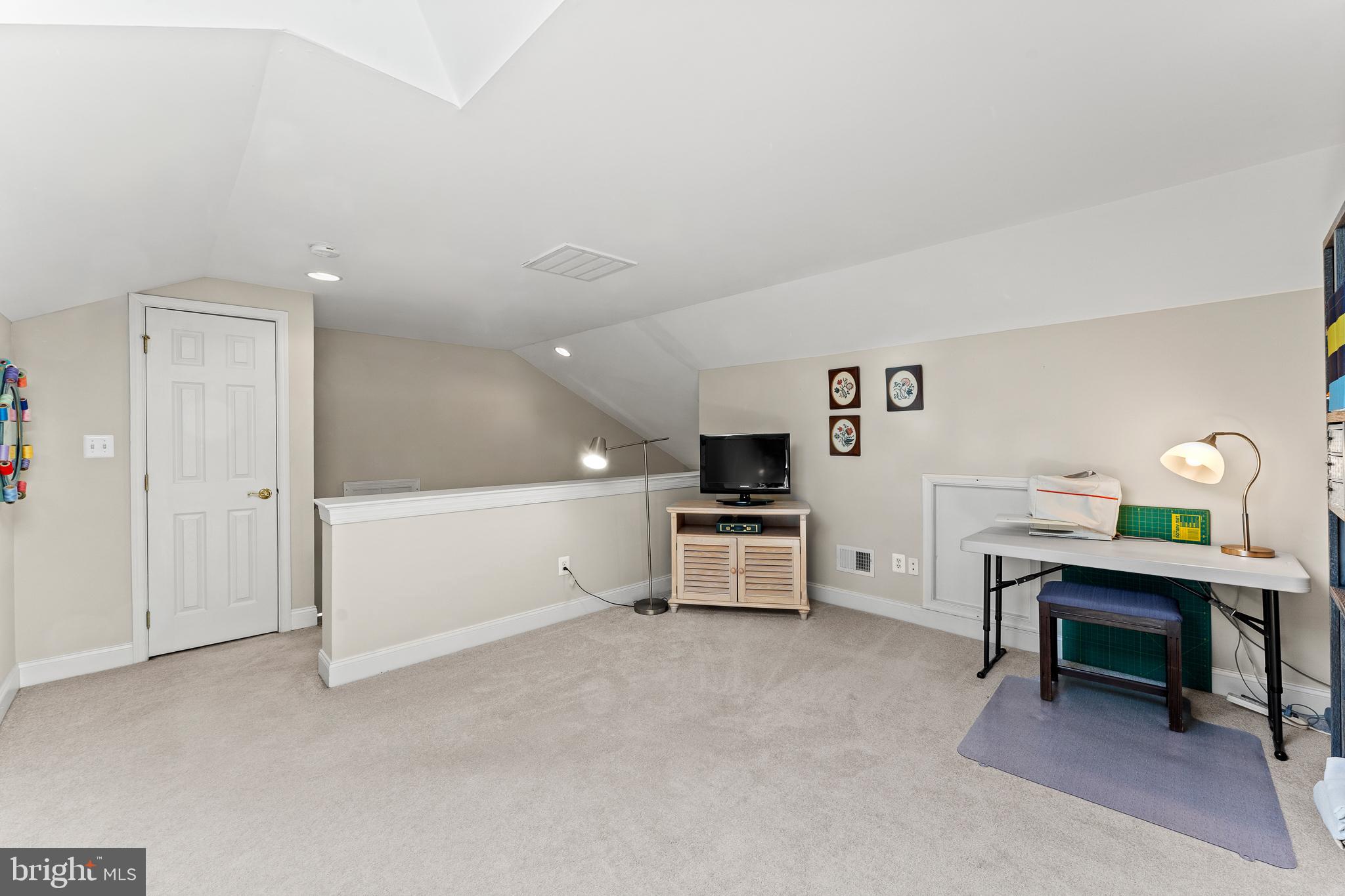 BELMONT COUNTRY CLUB - Residential