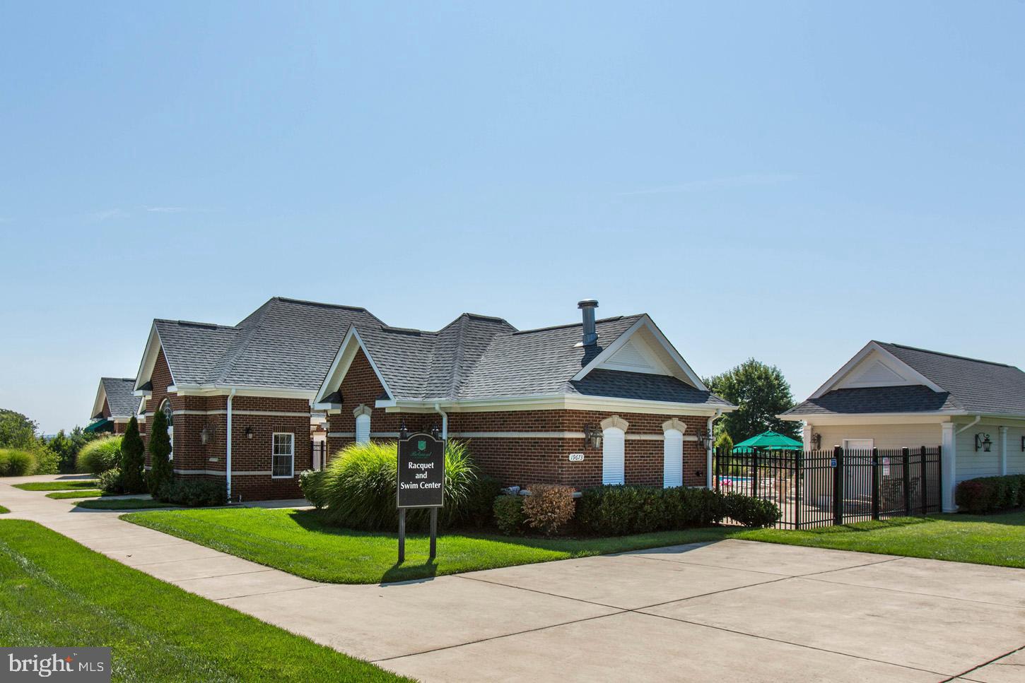 BELMONT COUNTRY CLUB - Residential