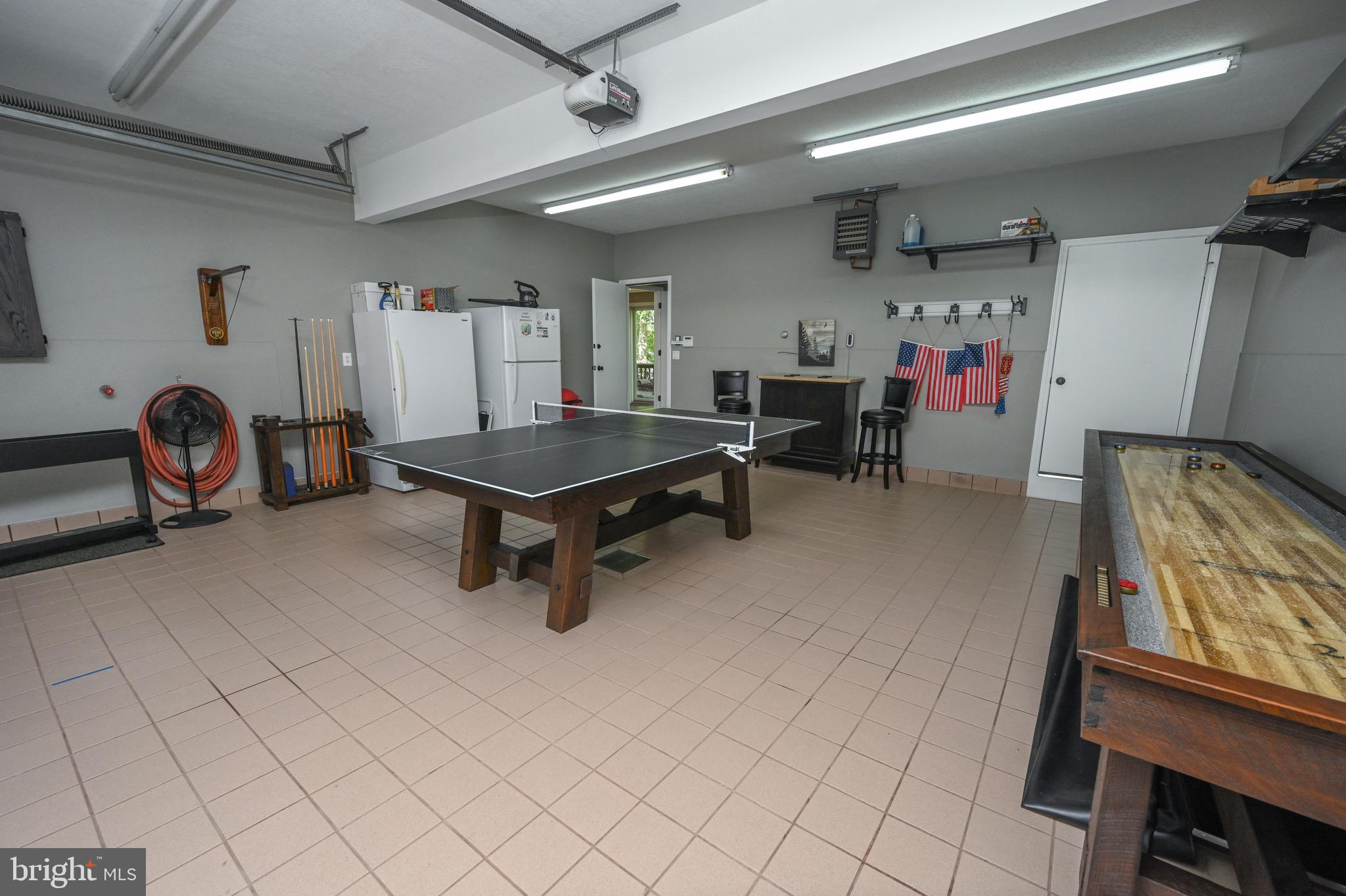 LAKE FOREST - Residential