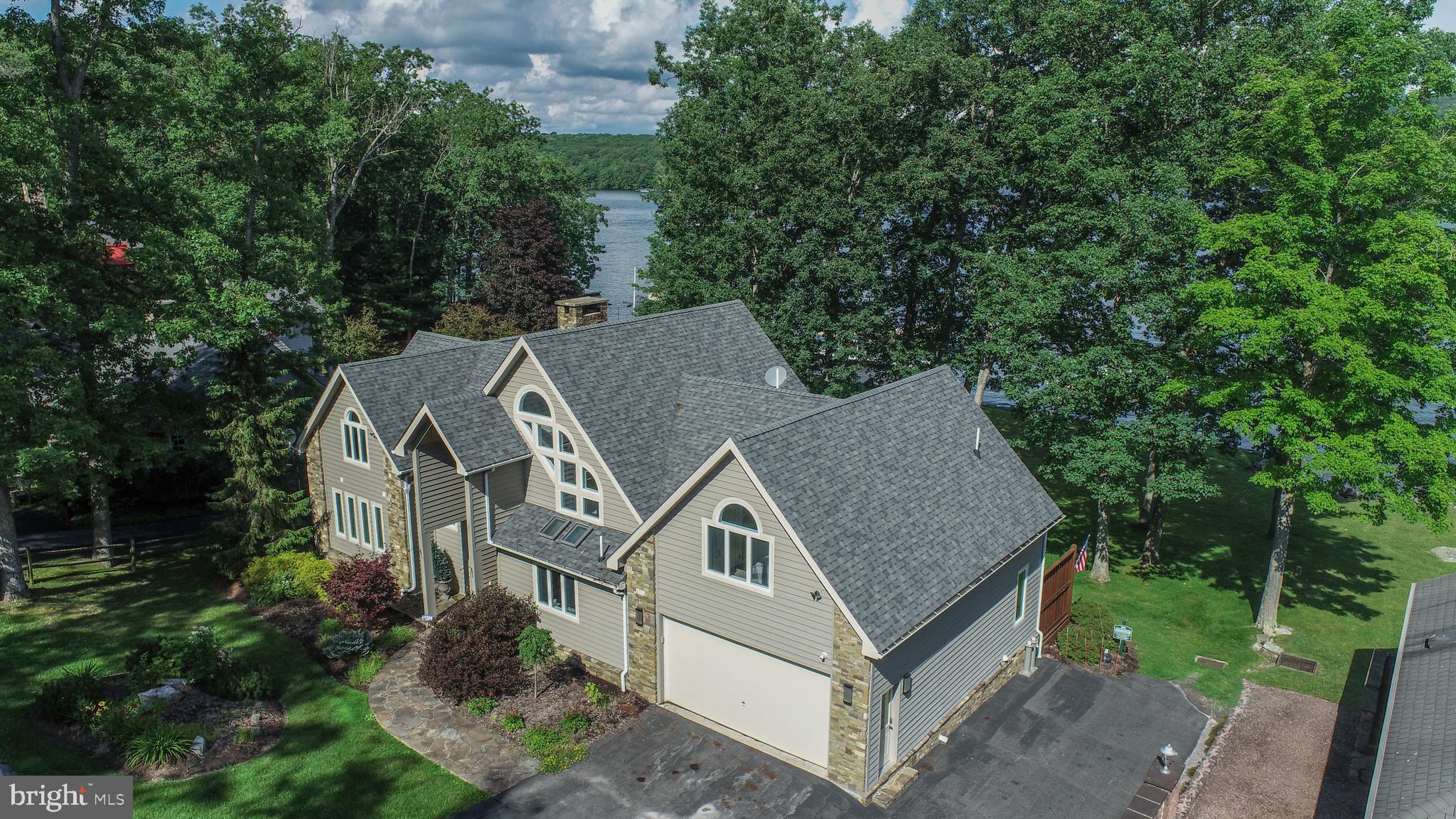 LAKE FOREST - Residential