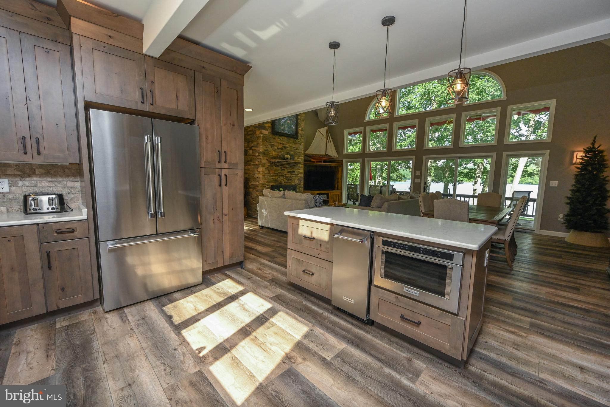 LAKE FOREST - Residential