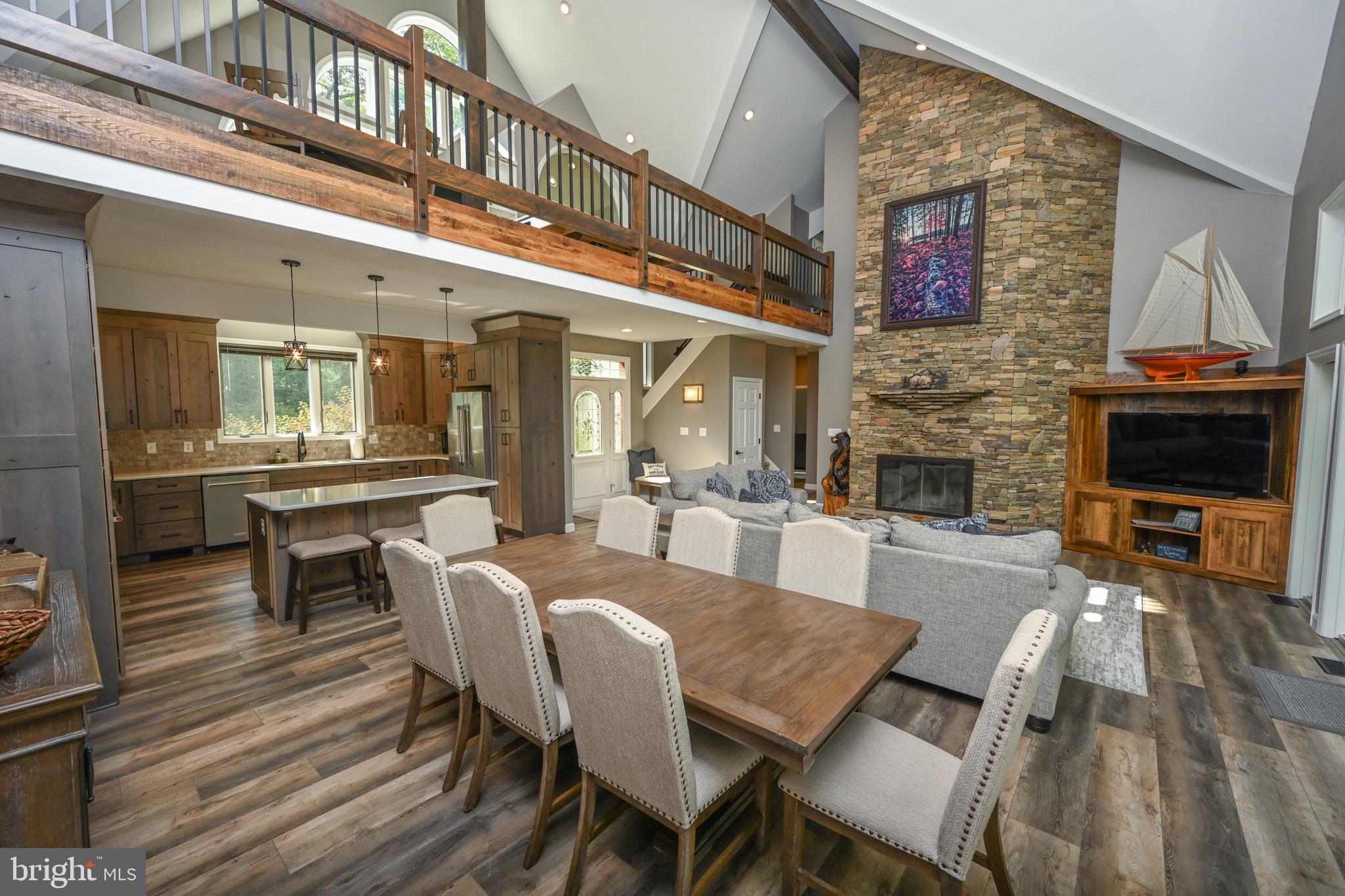 LAKE FOREST - Residential