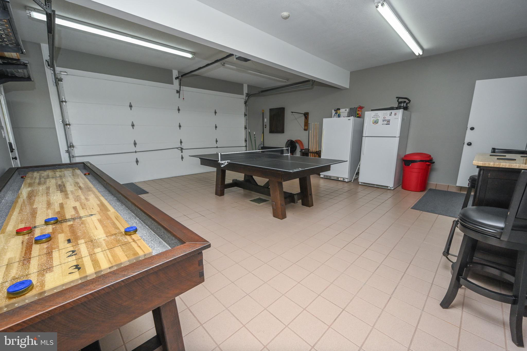 LAKE FOREST - Residential