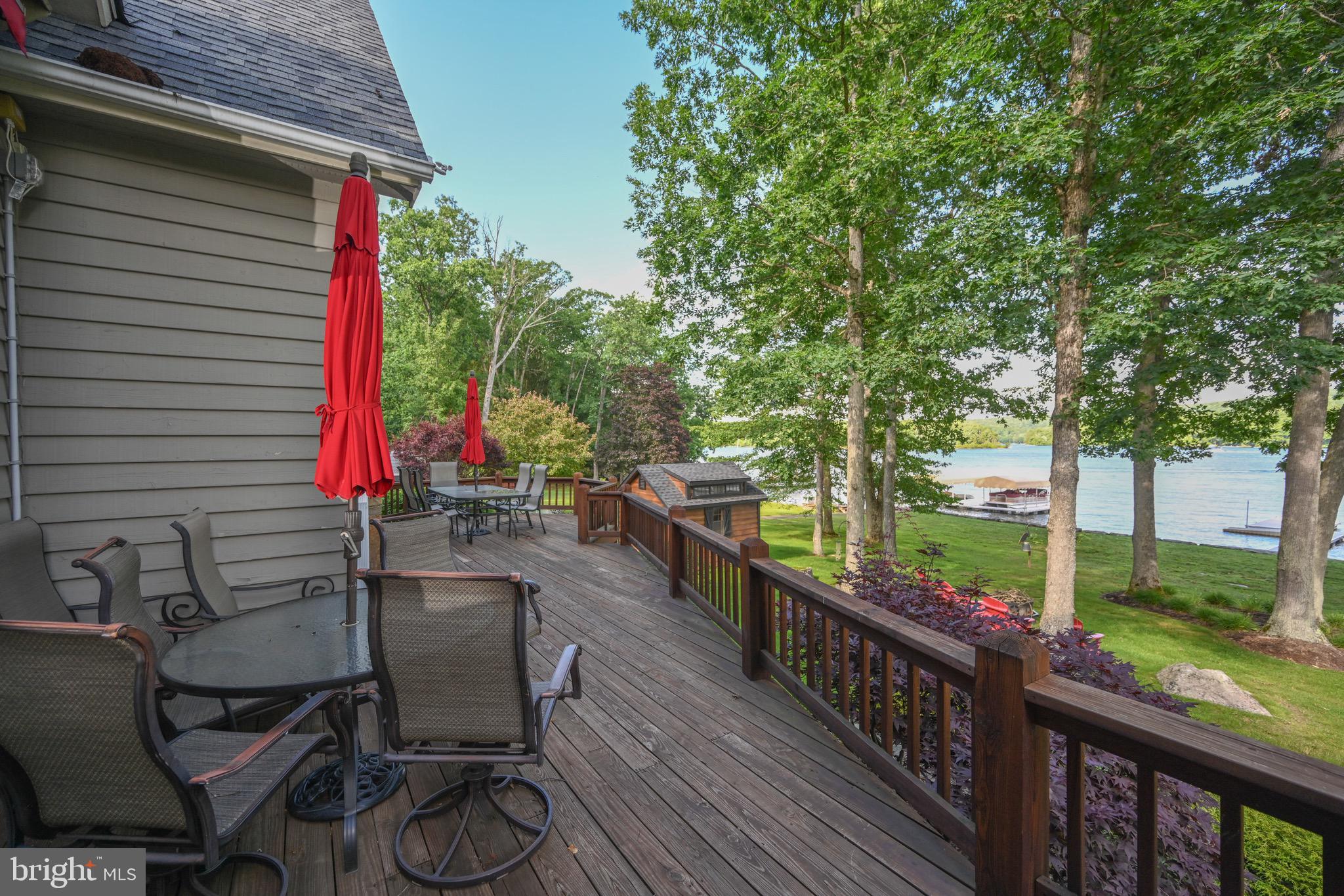 LAKE FOREST - Residential