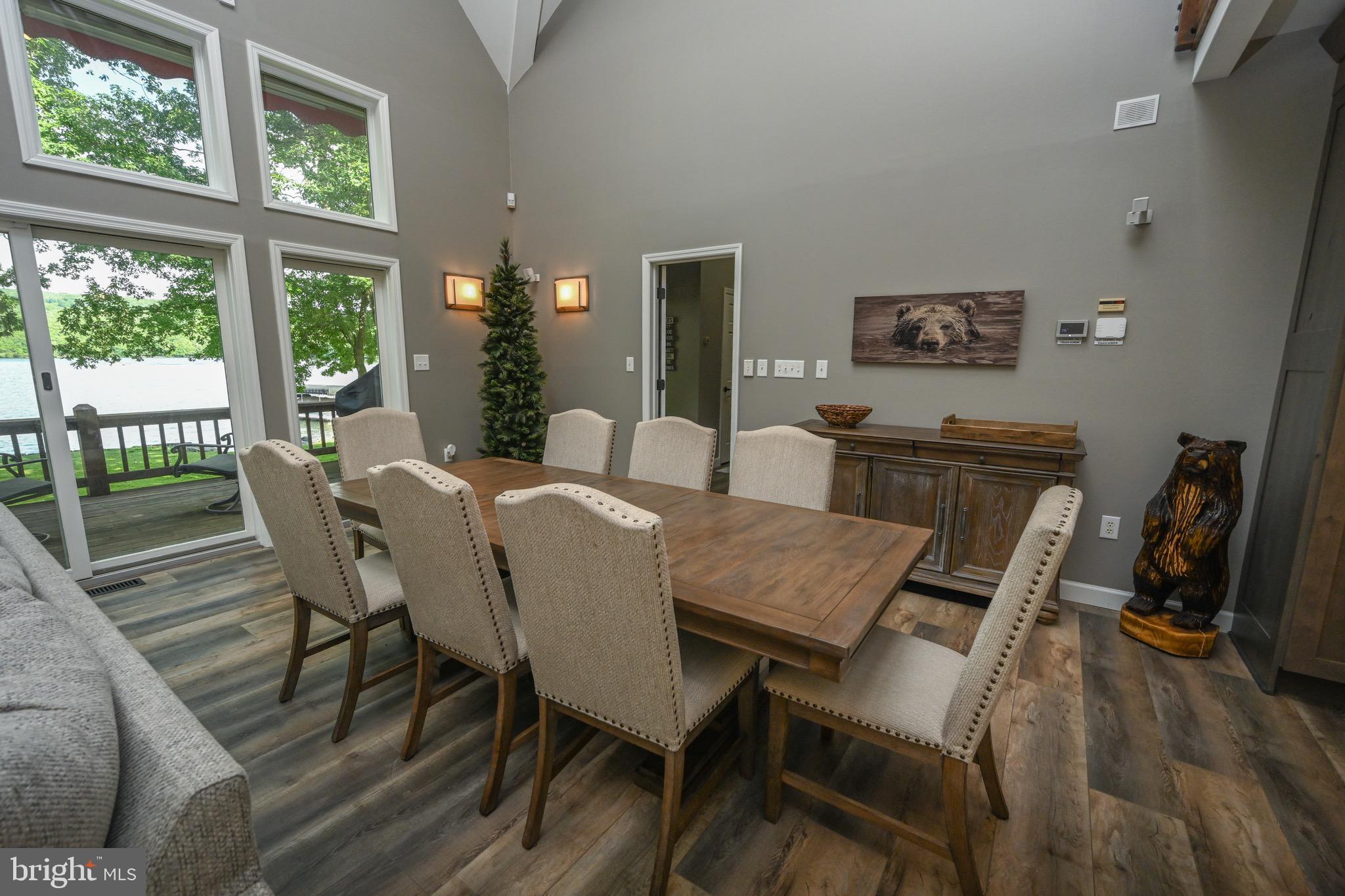 LAKE FOREST - Residential