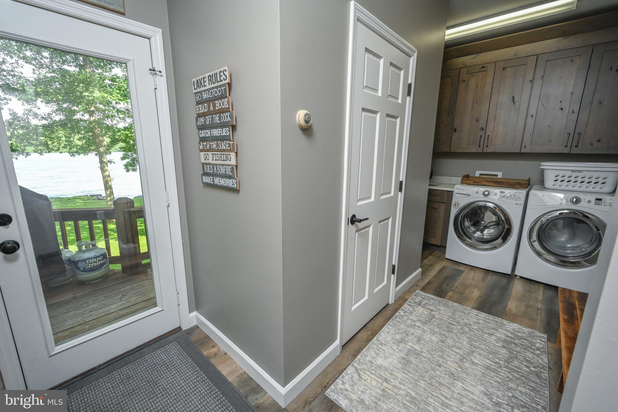 LAKE FOREST - Residential