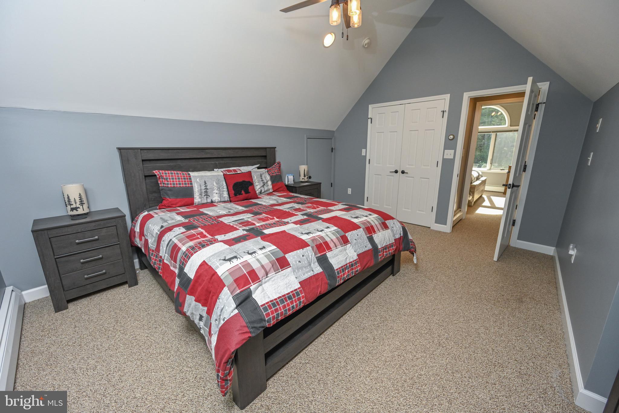 LAKE FOREST - Residential