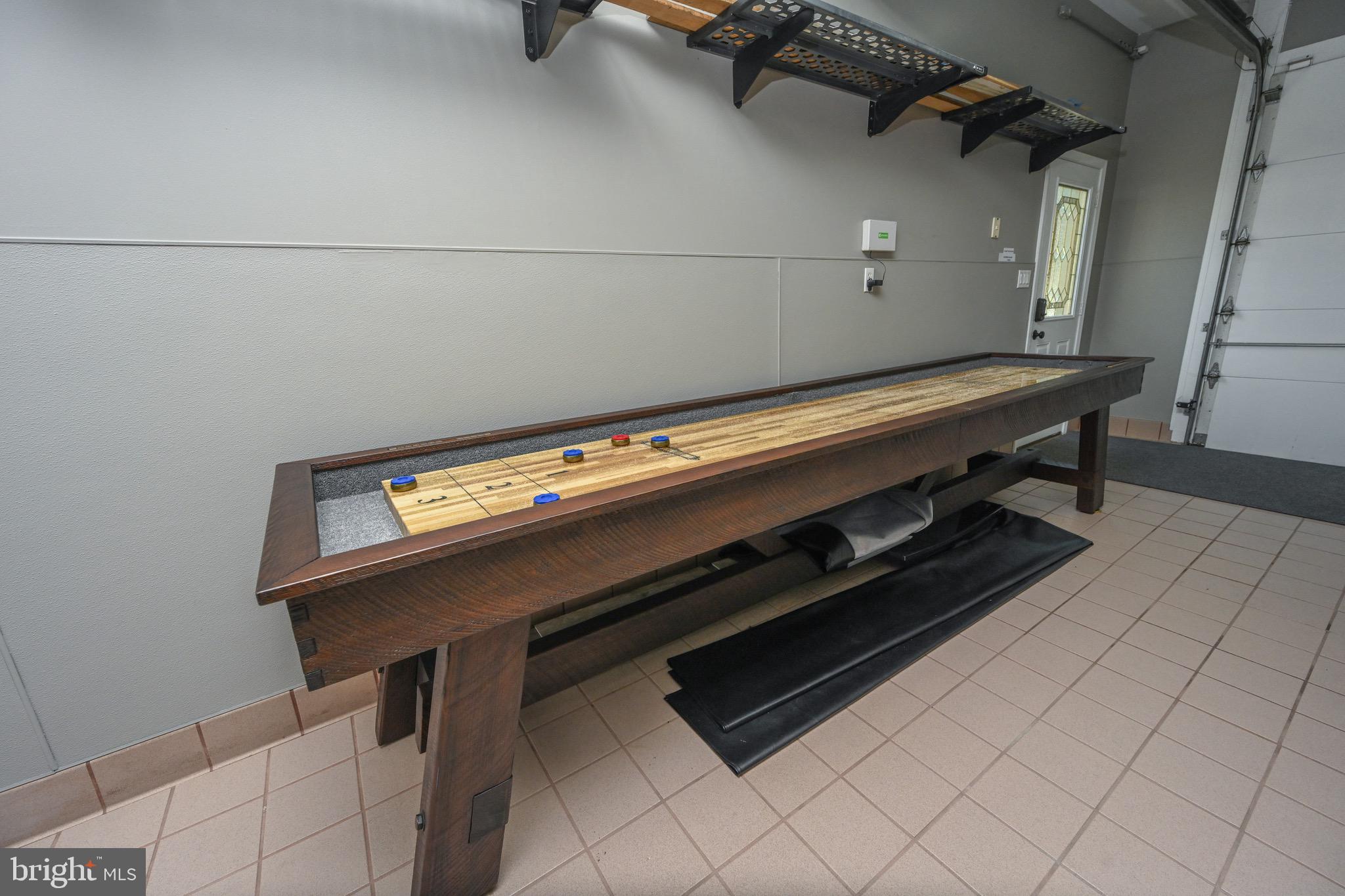 LAKE FOREST - Residential