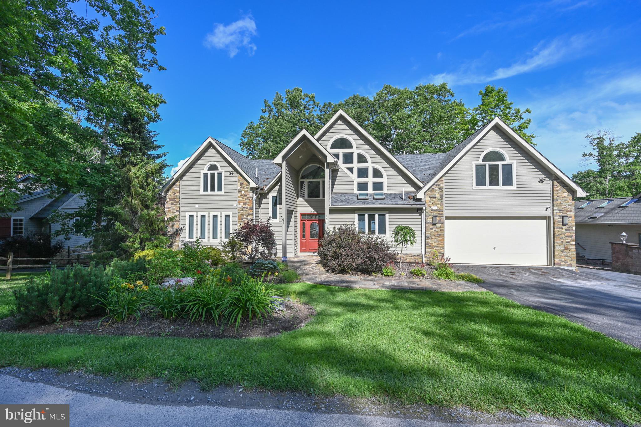 LAKE FOREST - Residential