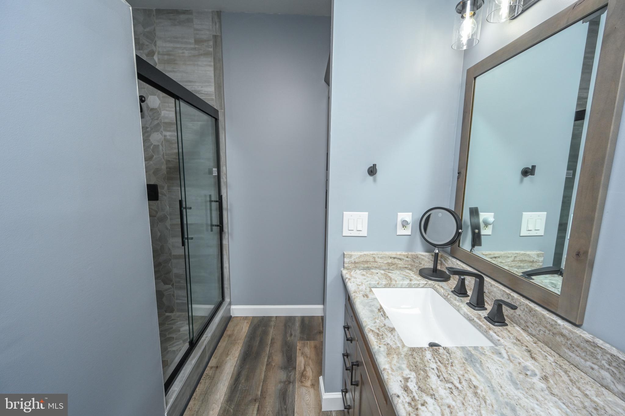 LAKE FOREST - Residential