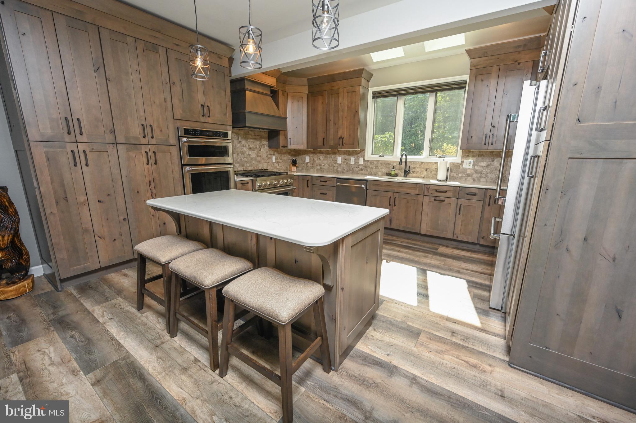 LAKE FOREST - Residential