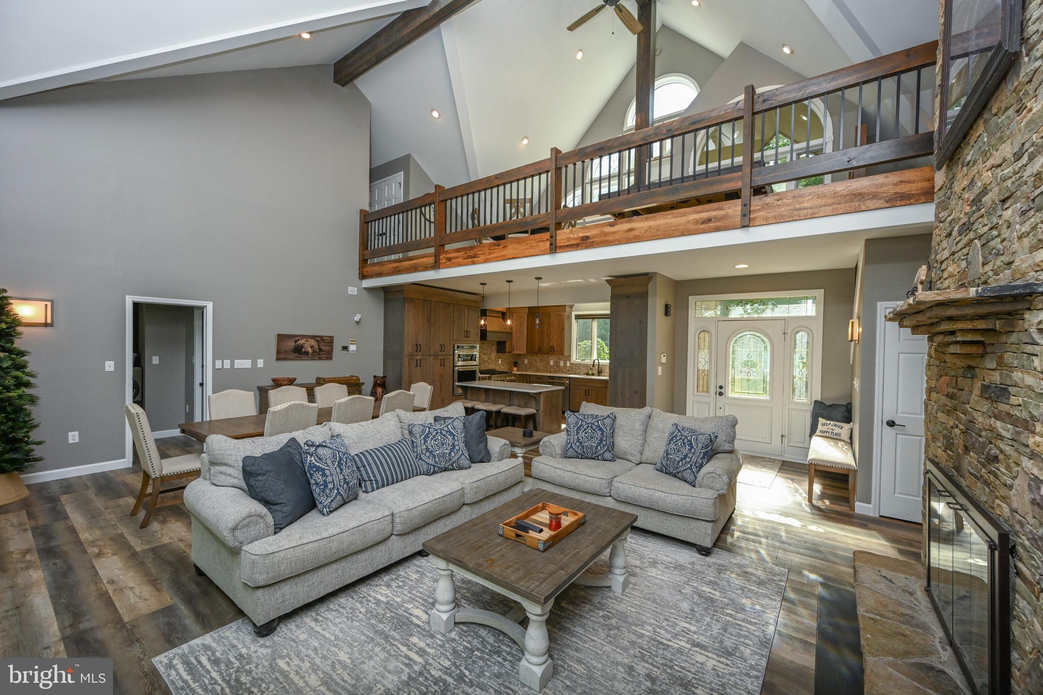 LAKE FOREST - Residential