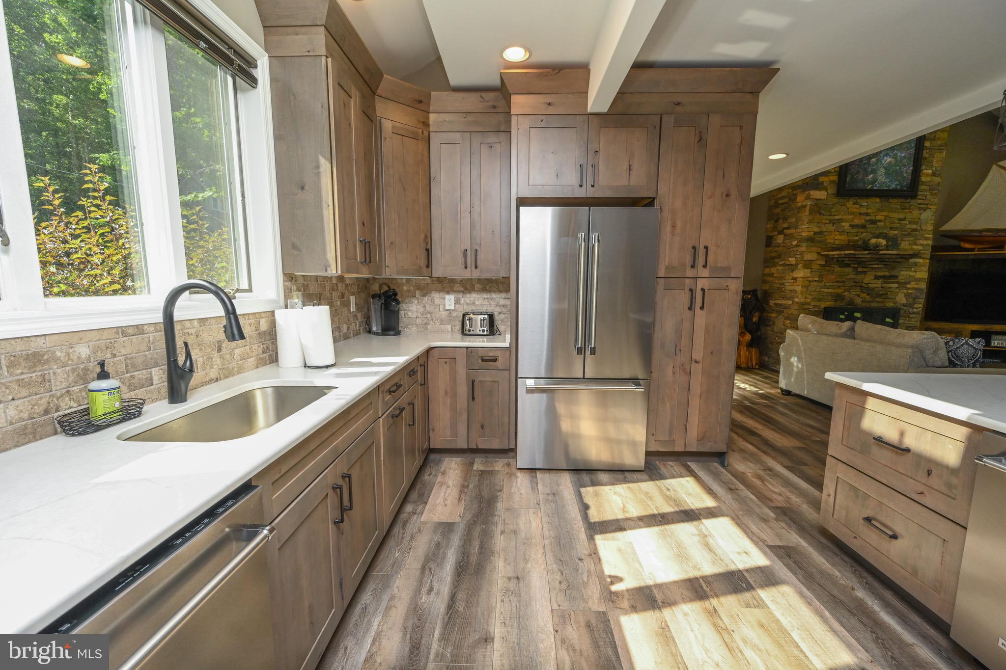 LAKE FOREST - Residential