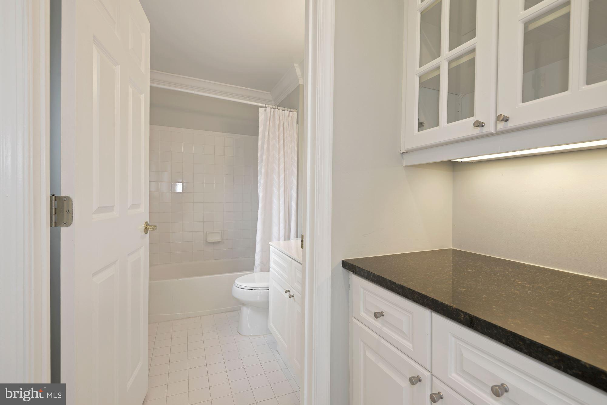 WEST MARKET - Residential