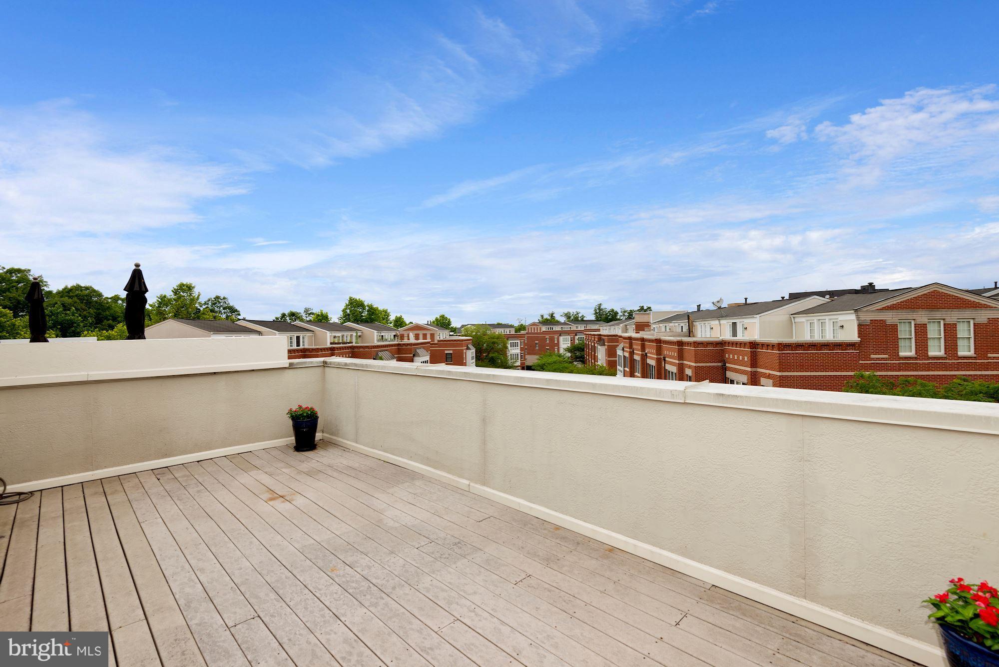 WEST MARKET - Residential