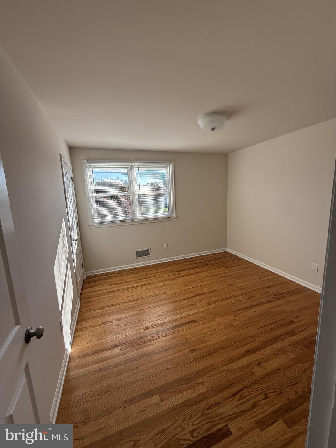 HICKORY HILLS - Residential