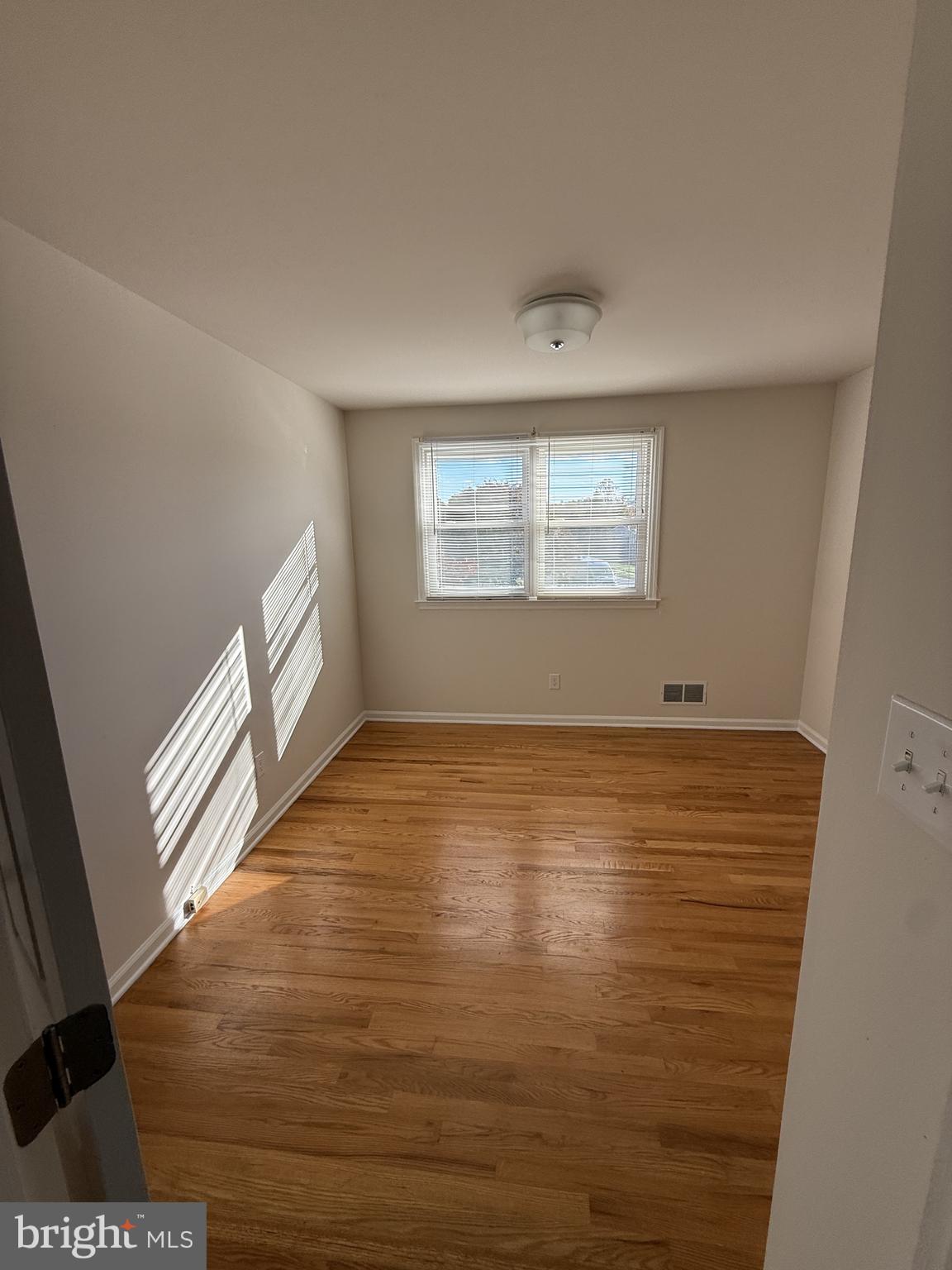 HICKORY HILLS - Residential