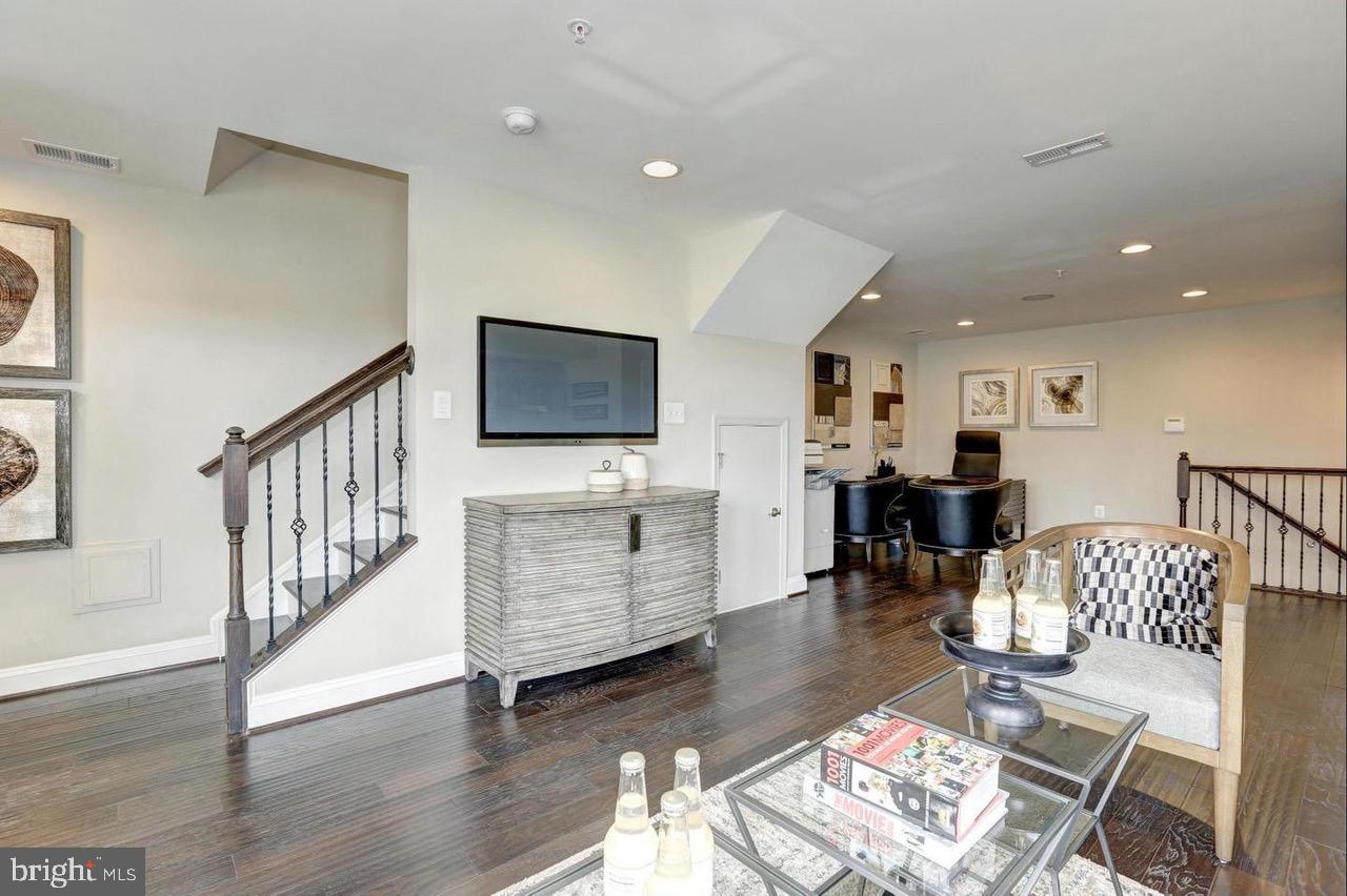 CABIN BRANCH - Residential Lease