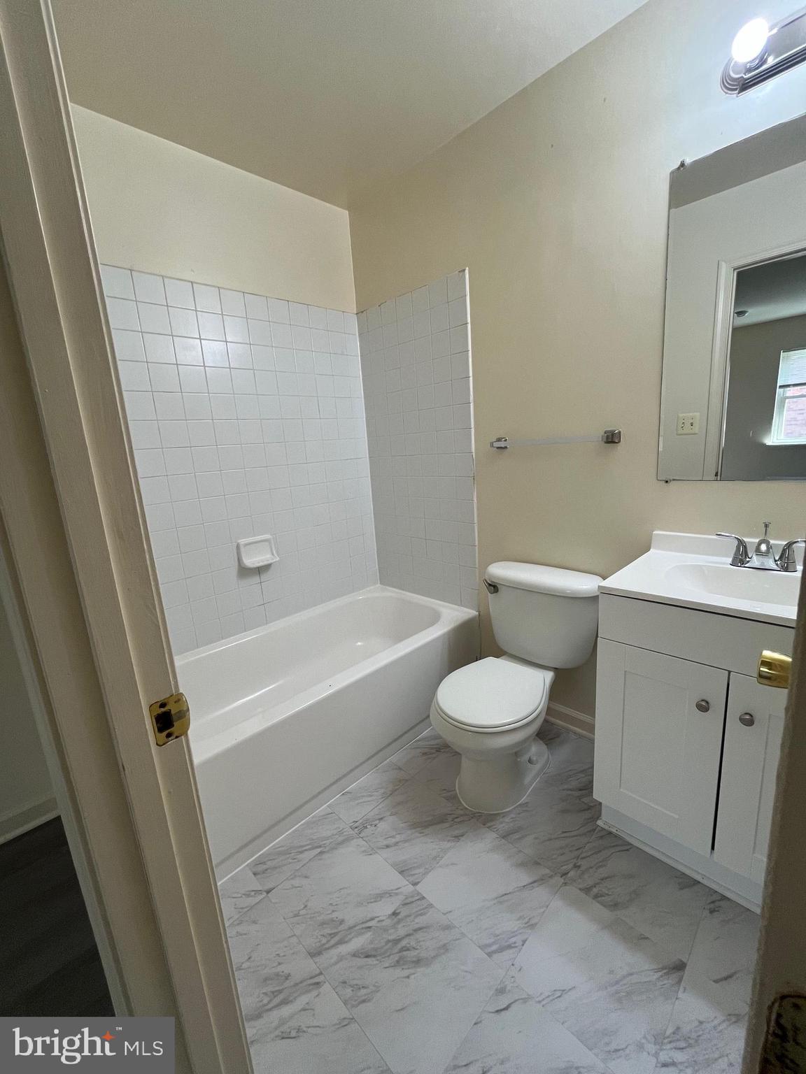 TERRACE TOWNE HOMES OF GUNSTON - Residential Lease